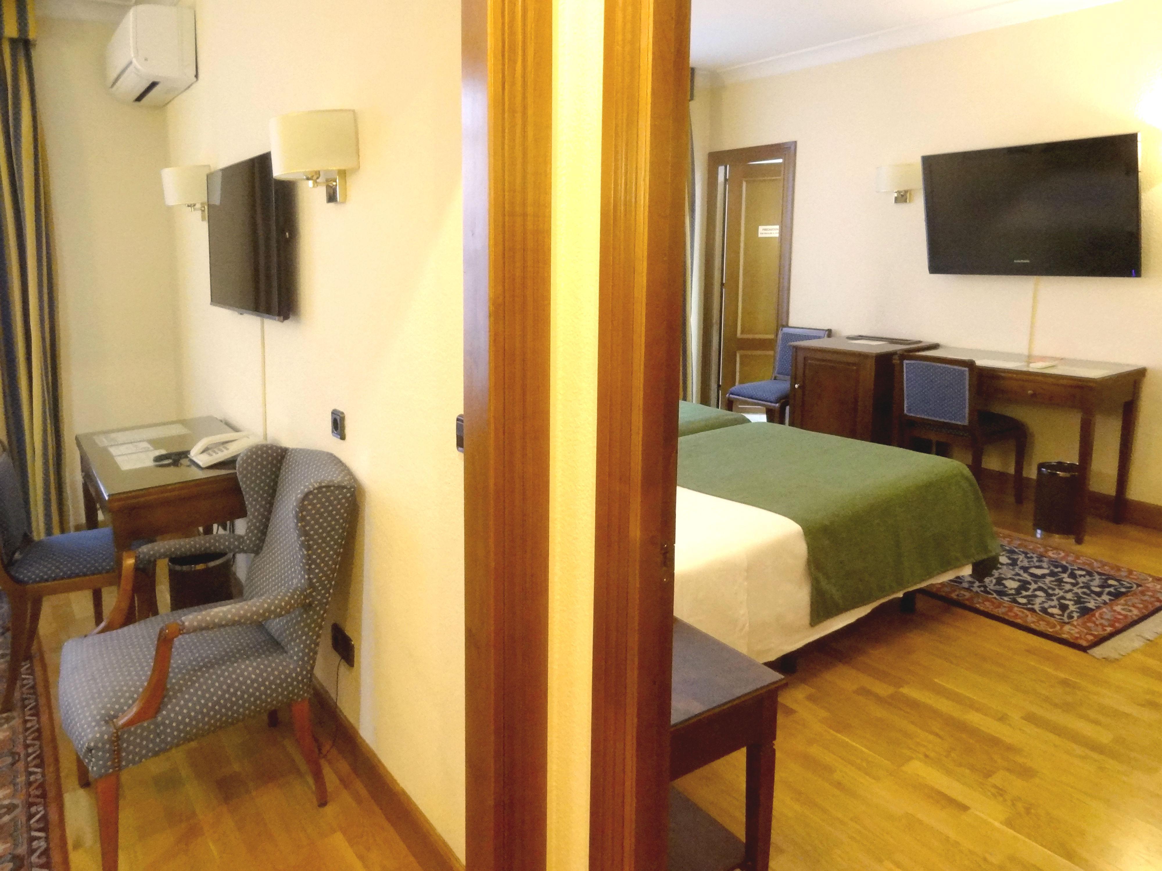 Hotel Hernán Cortés 4*