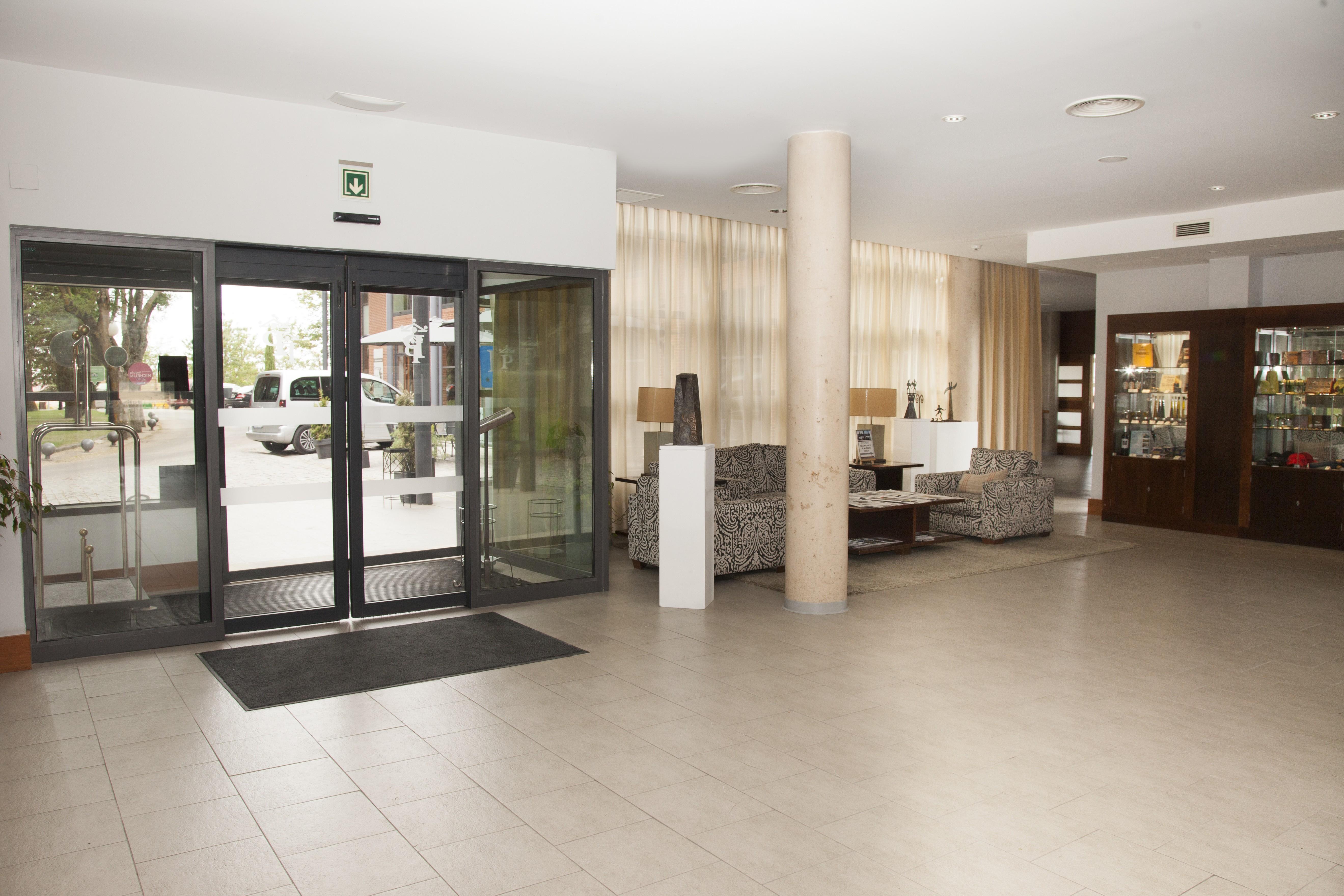 Hotel De 4*