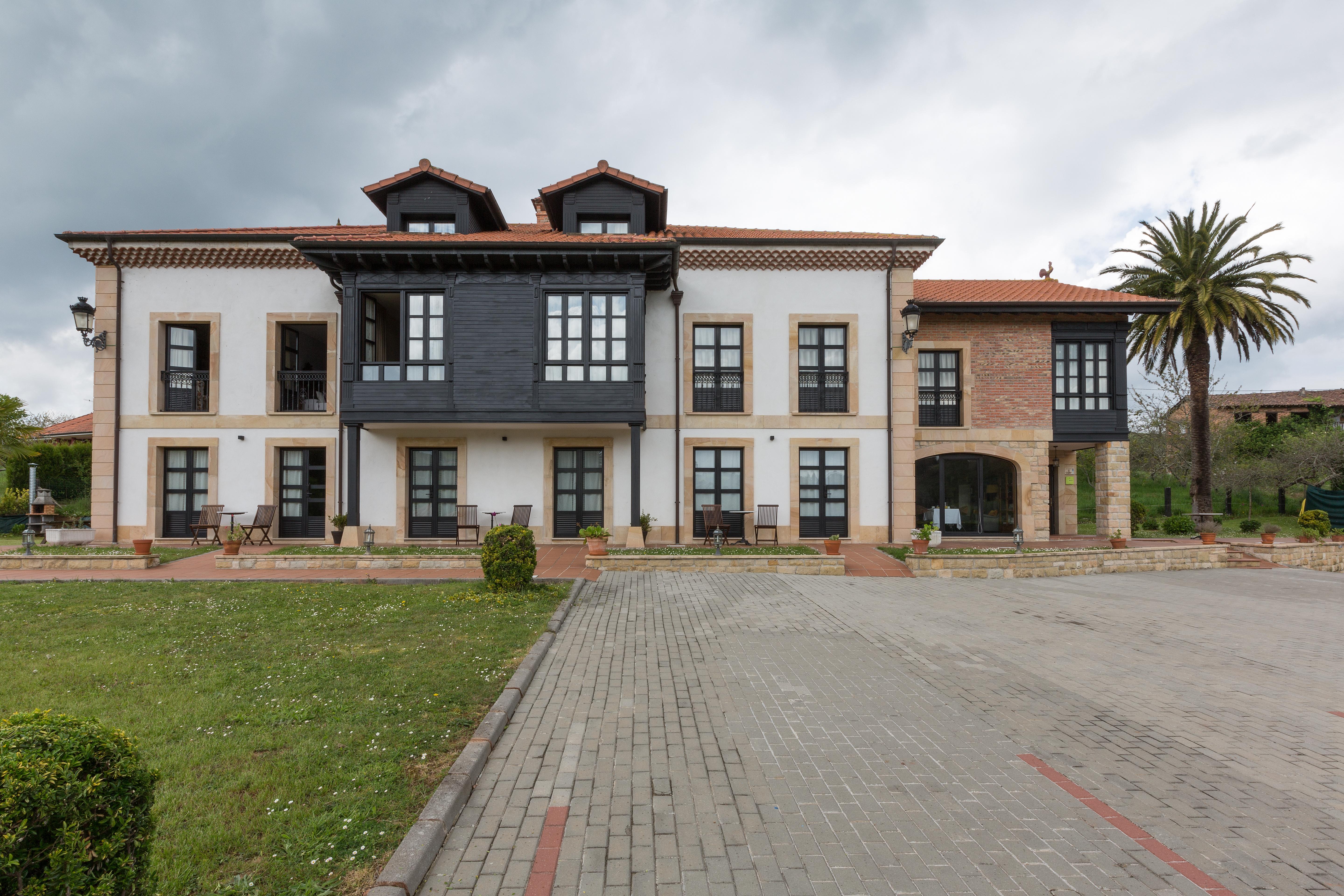 La Casona De La Roza