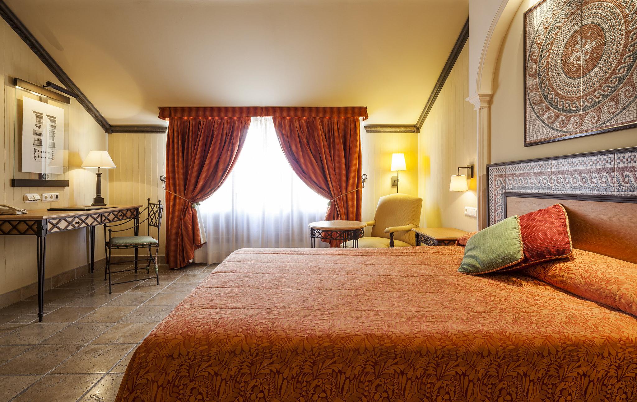 Hotel Ilunion Palace 5*