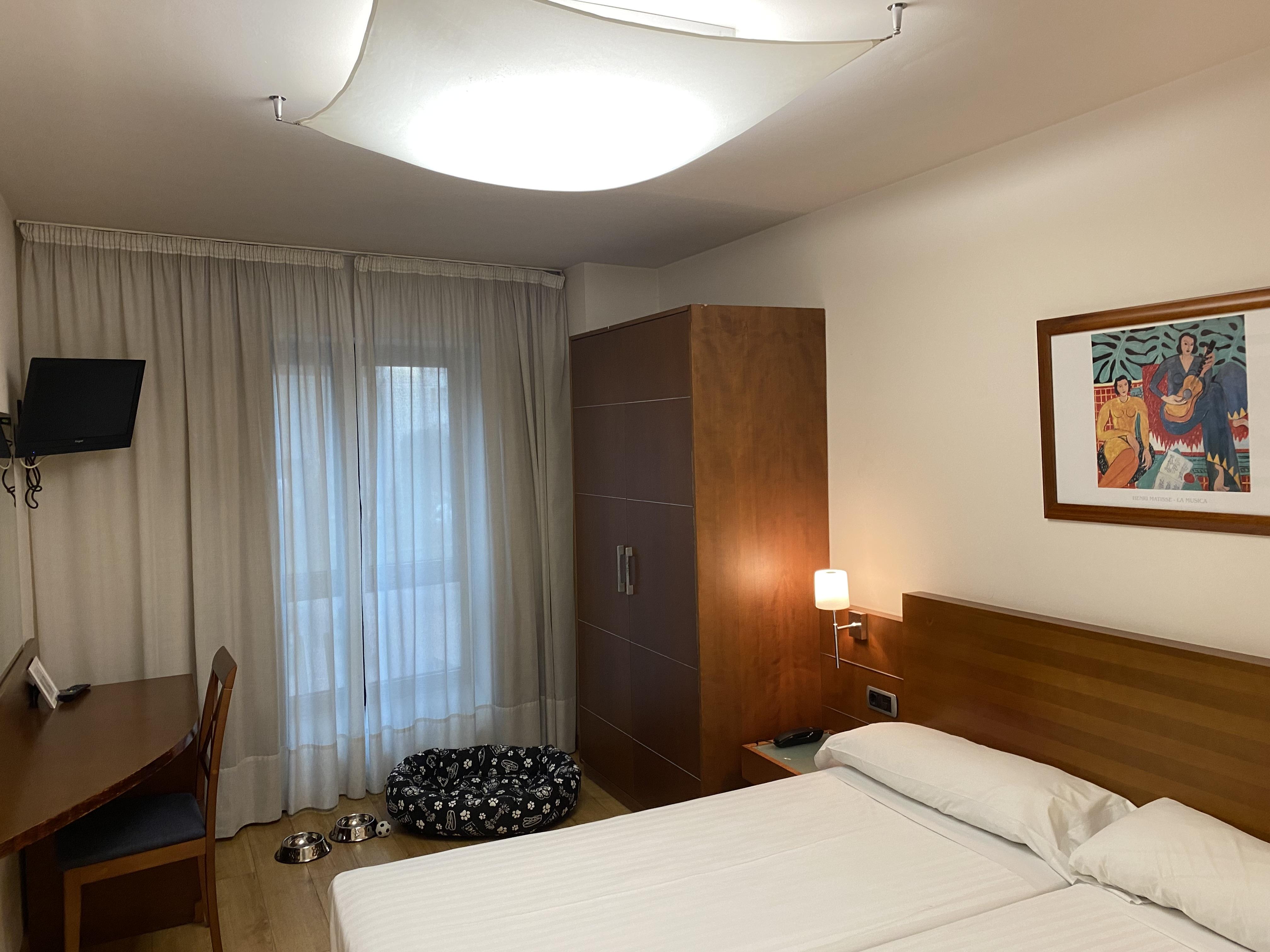 Duerming Longoria Plaza 3*