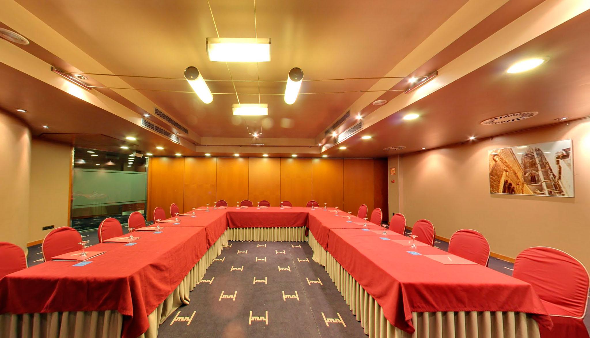 Silken Monumental Naranco 4*