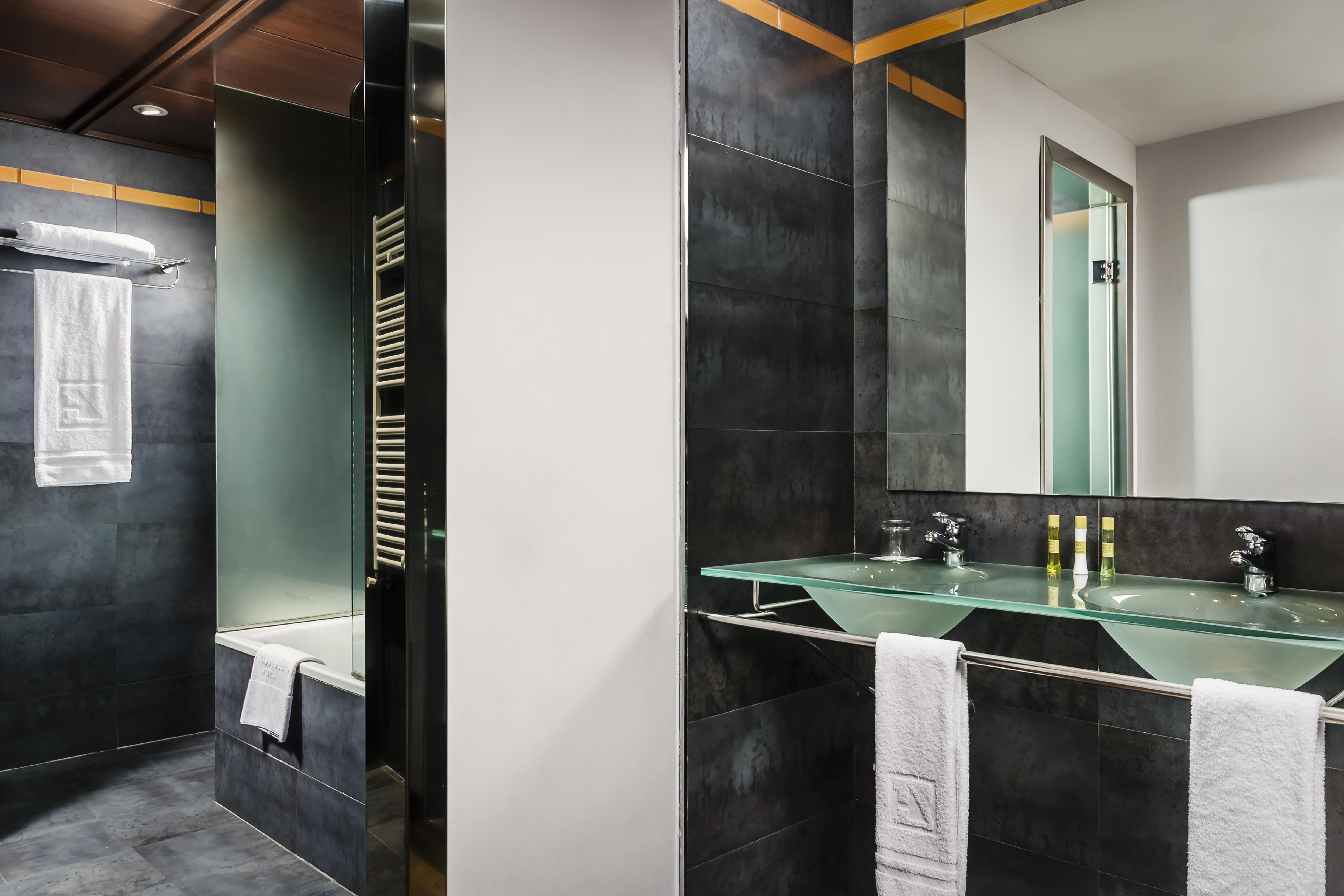 Hotel Eurostars Reina Felicia 4*