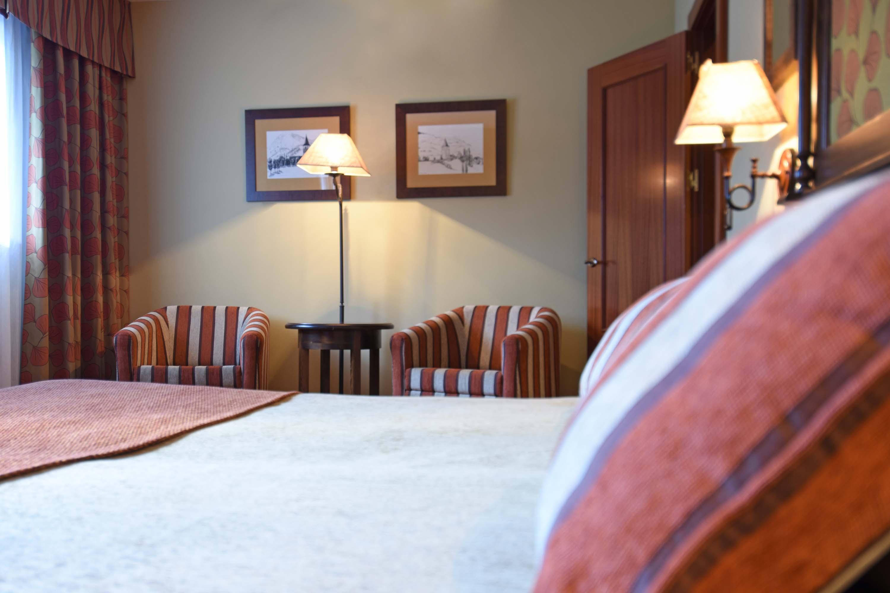 Hotel Husa Tuca 4*