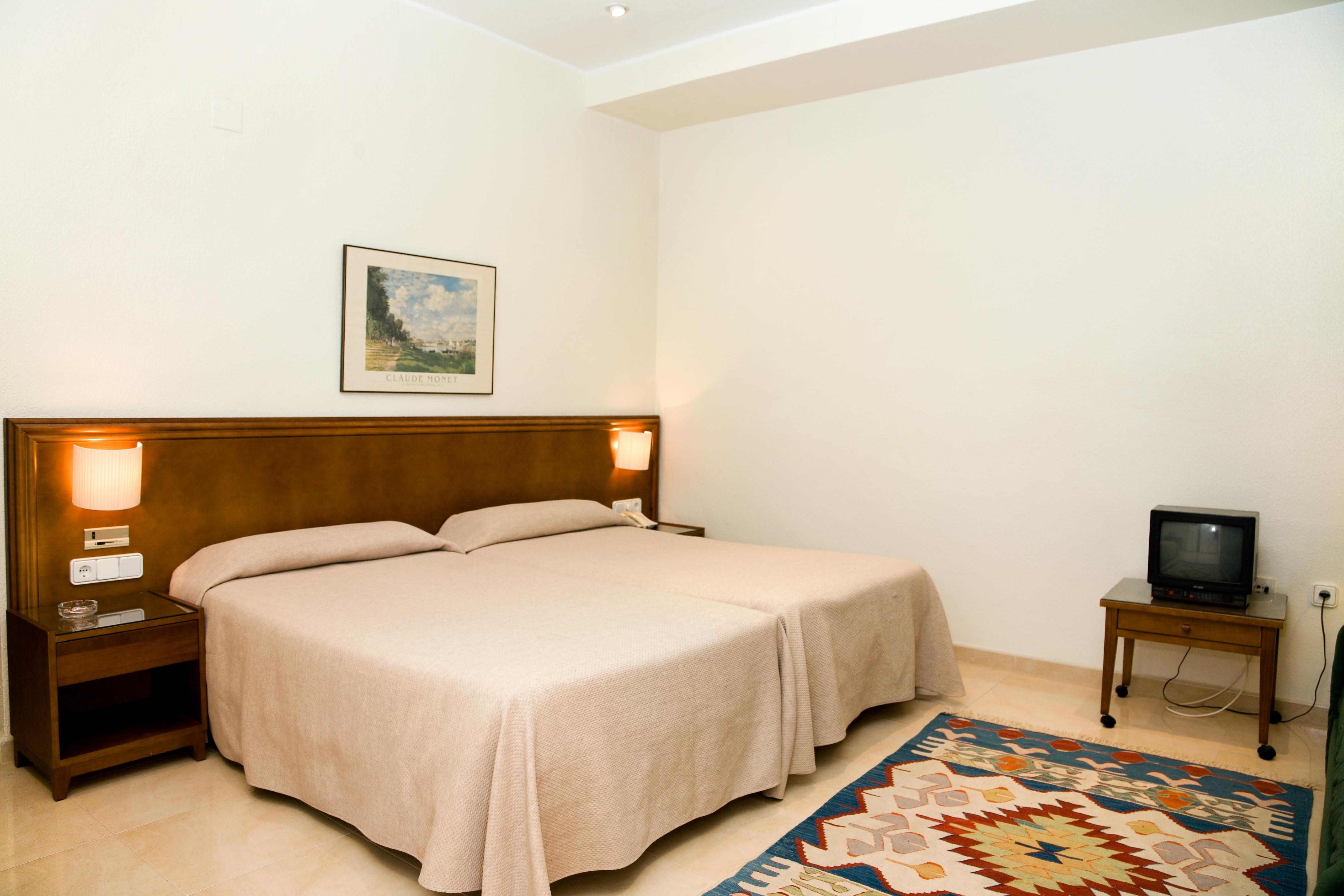 Aparthotel Lloyds Club 3*