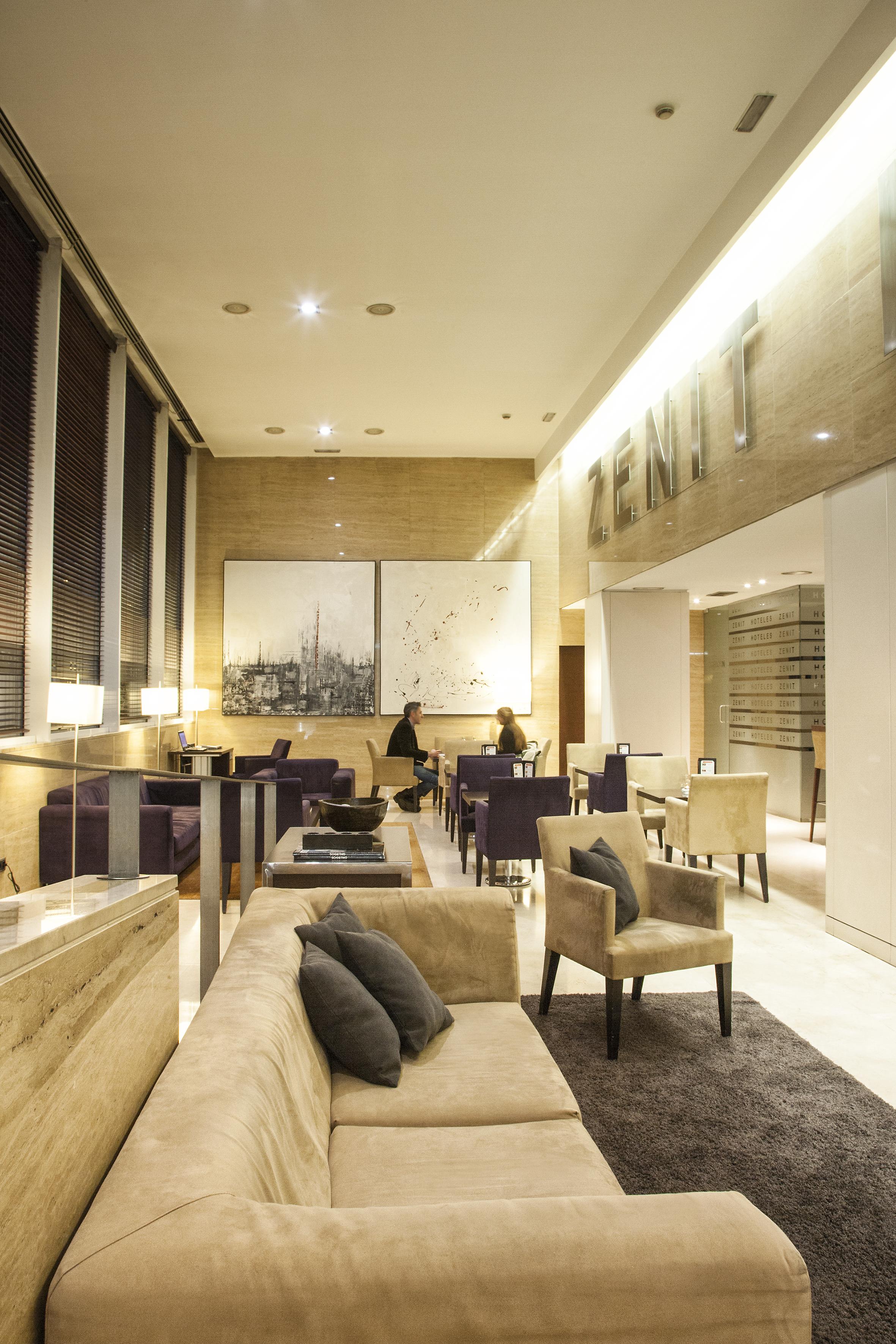 Hotel Zenit Coruna 4*