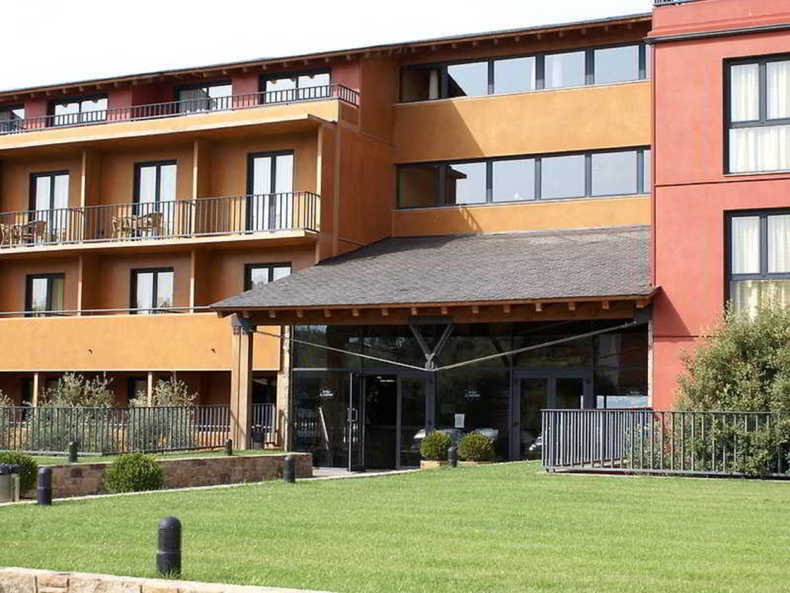 Montanya Hotel 4*