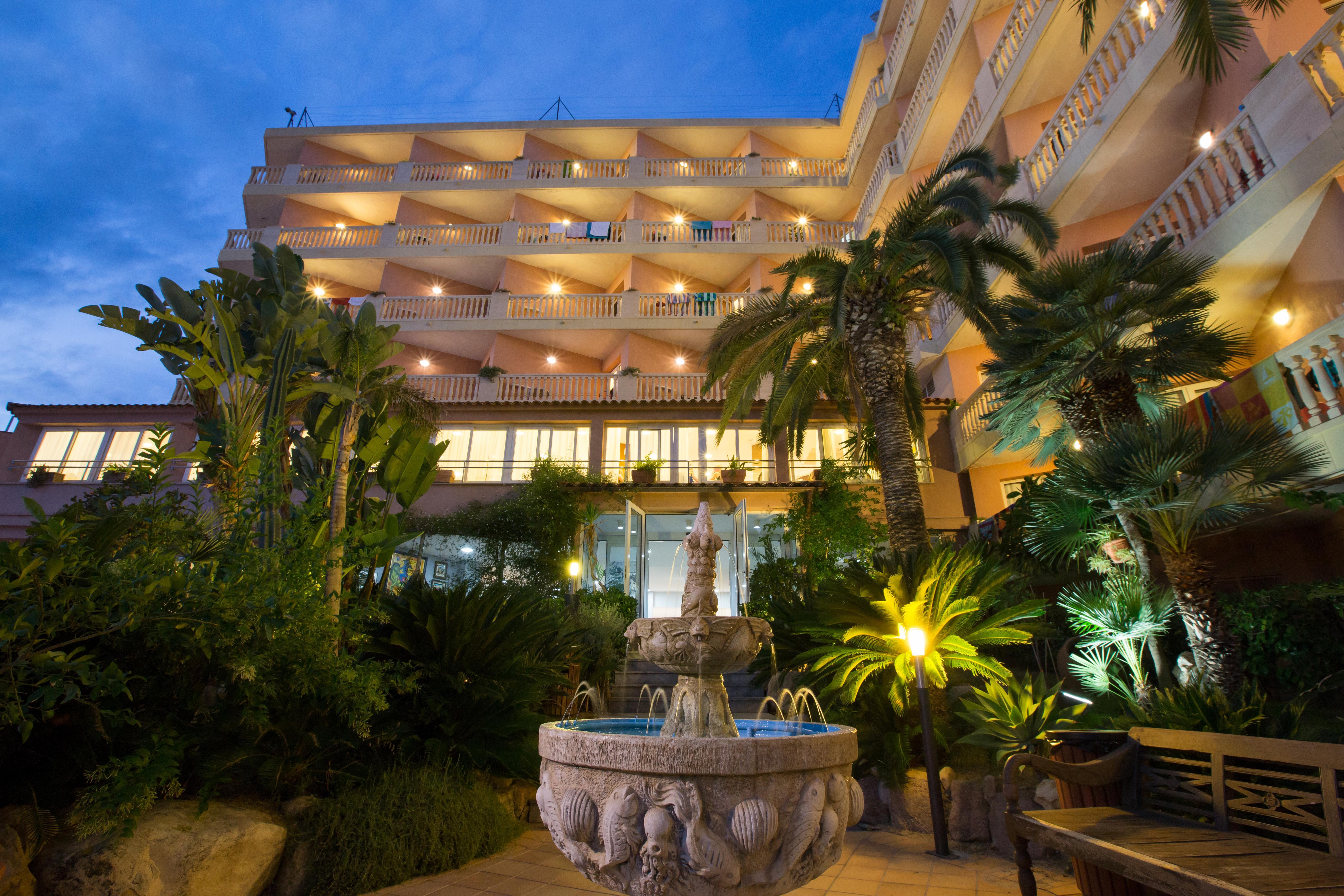 Alba Seleqtta Hotel Lloret de Mar