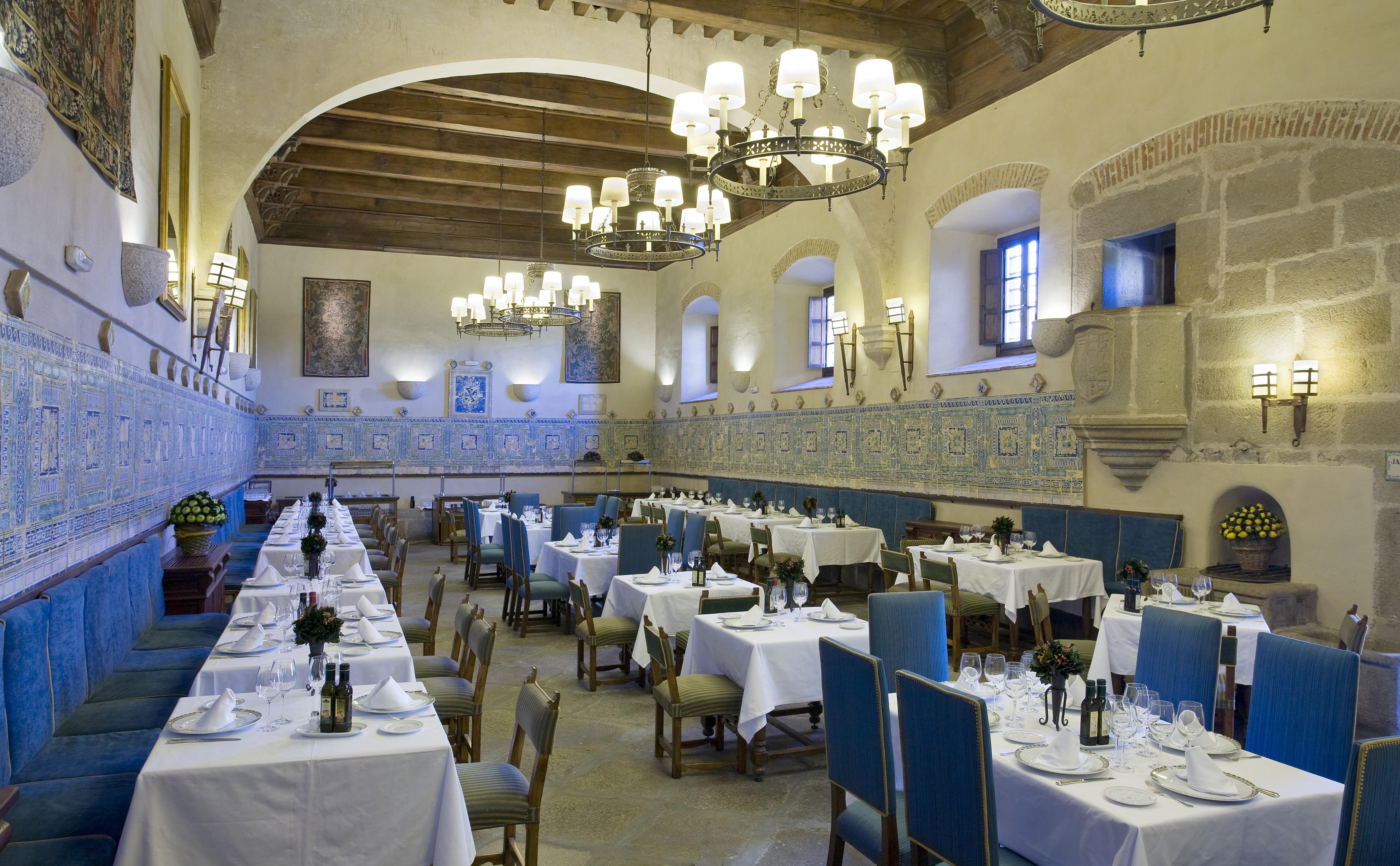 Hotel De 4*