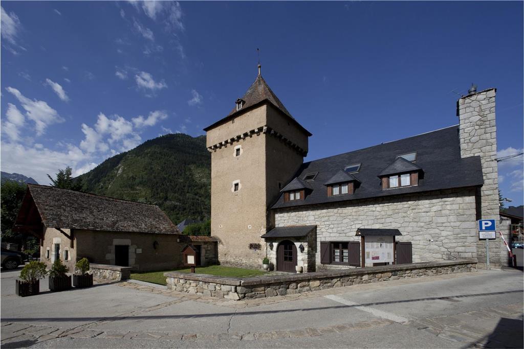 Hotel De 4*
