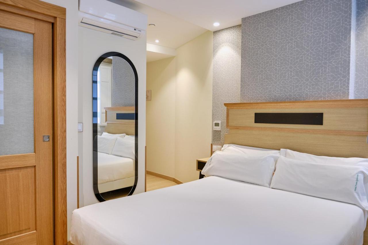 Praza Quintana Hotel
