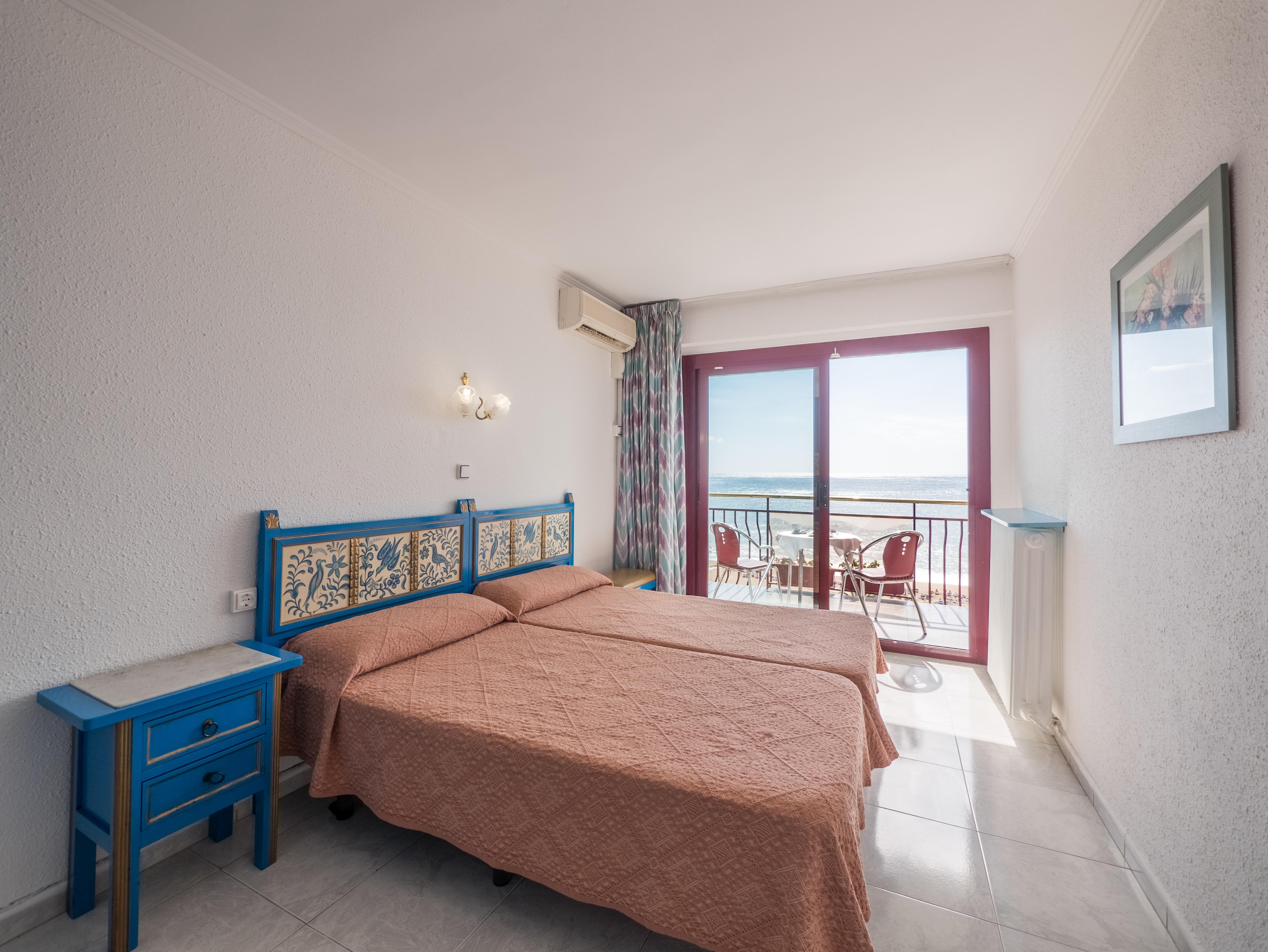 Hotel Checkin Garbi