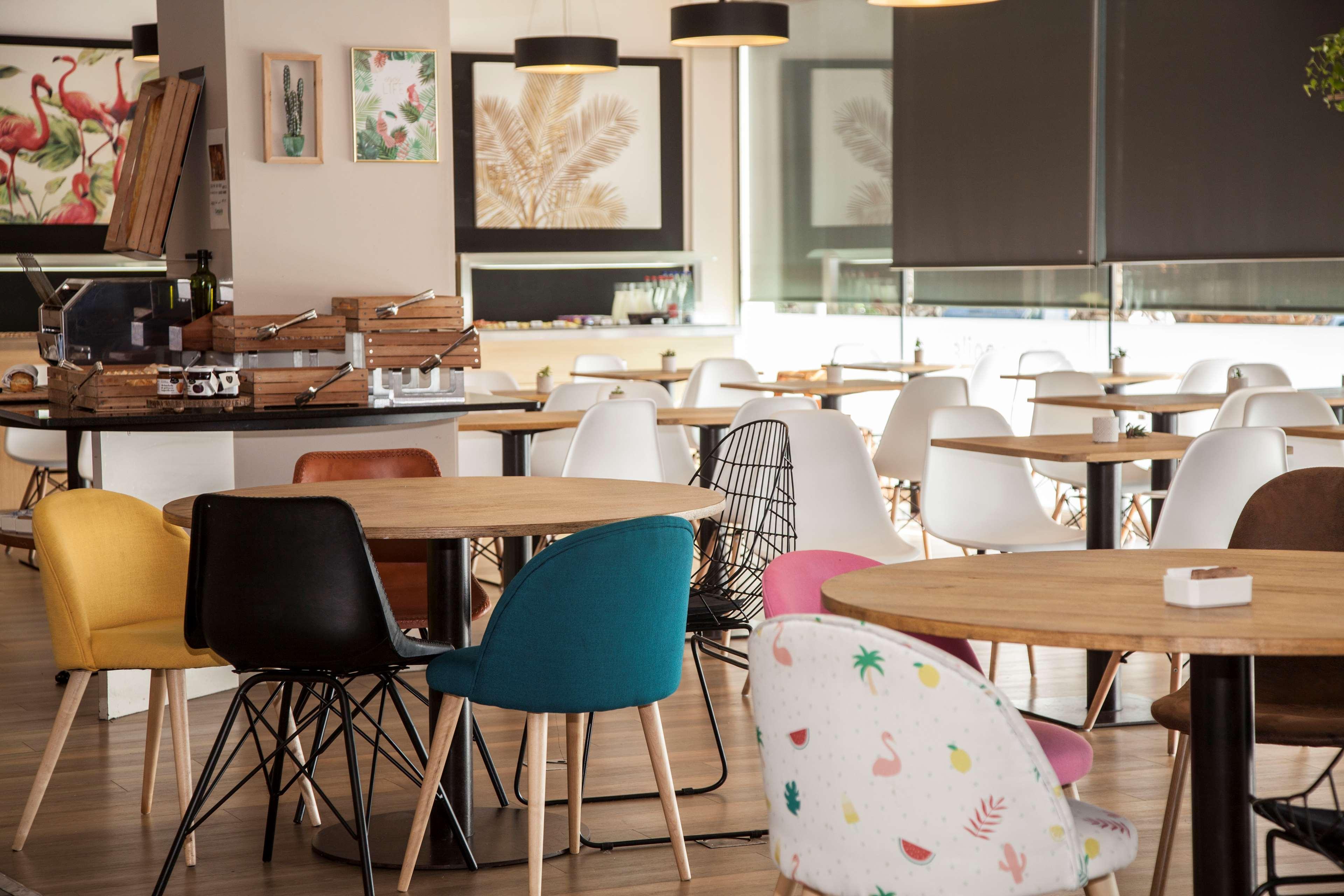 Travelodge Bcn Cornella Fira
