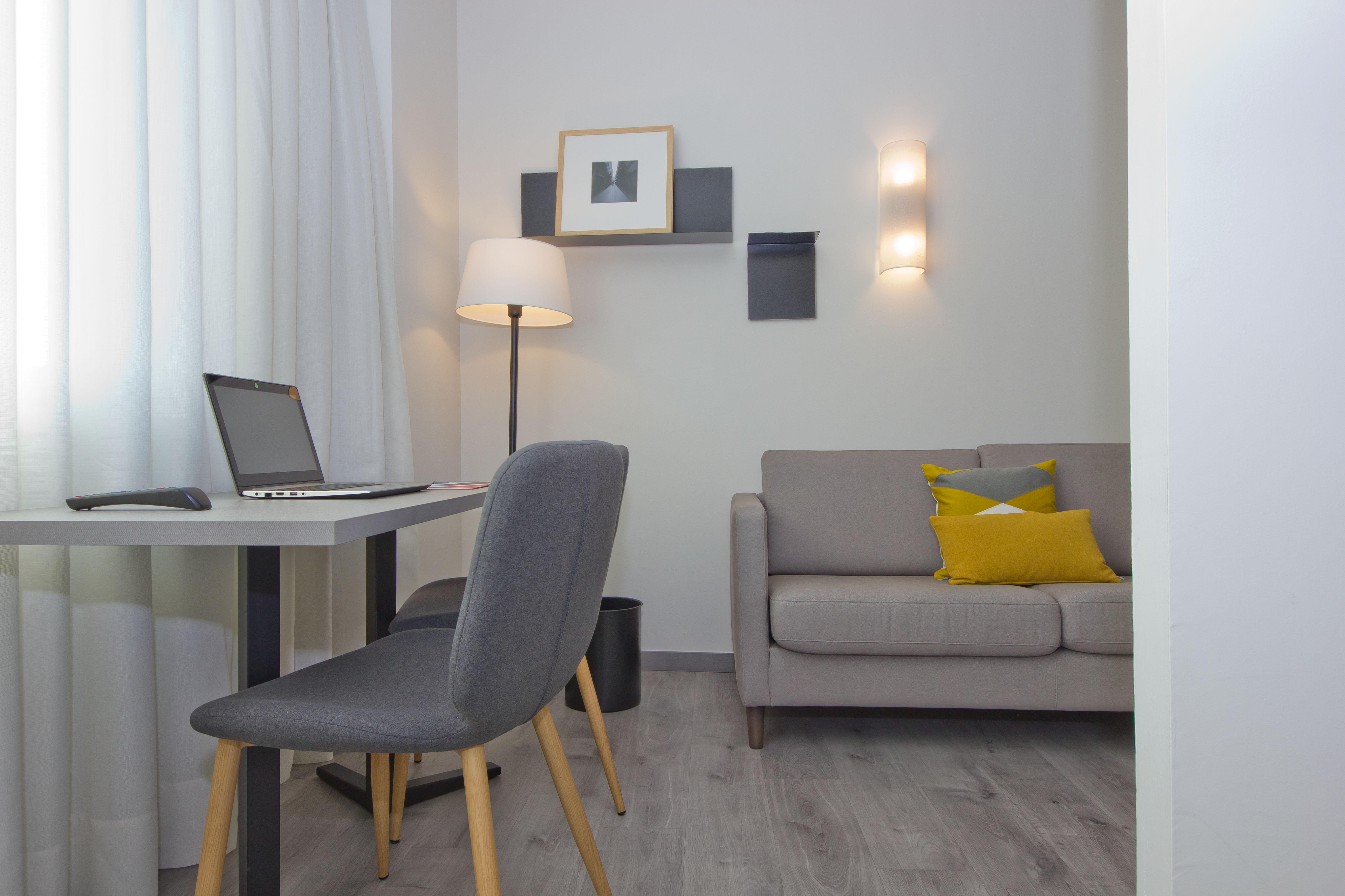 Atenea Valles 4* Granollers