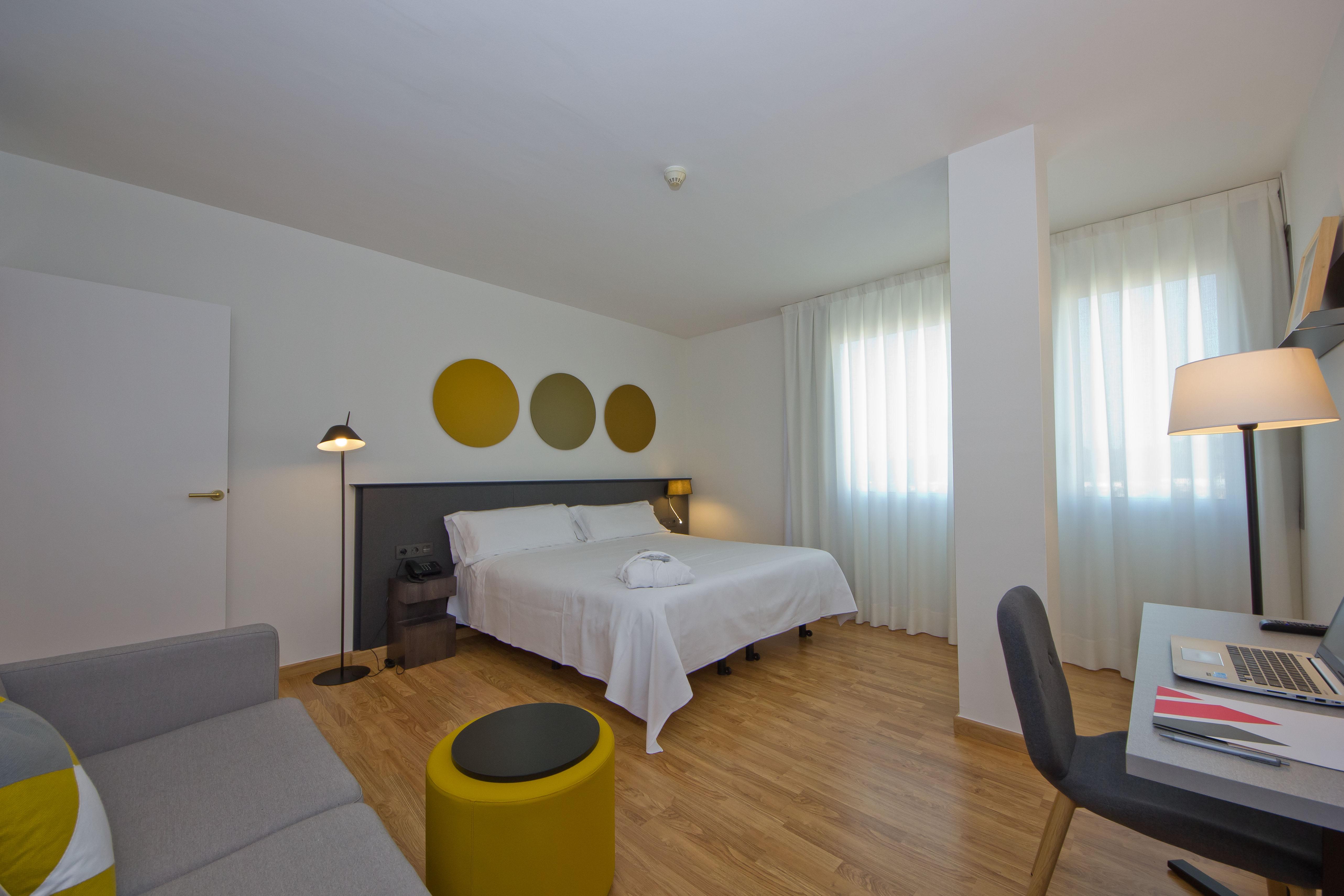 Hotel Atenea Valles 4*
