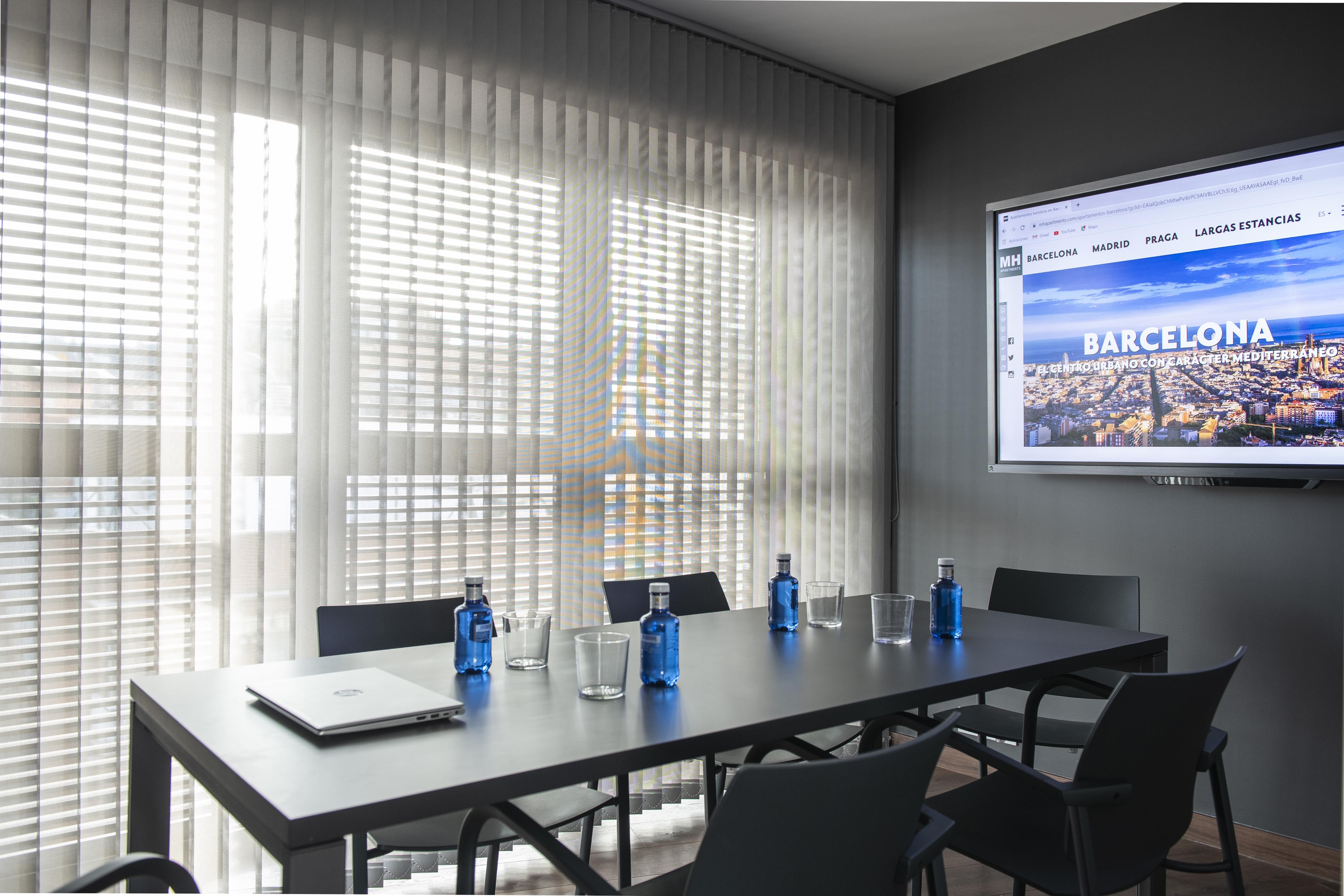 Mh Urban Apartment *
