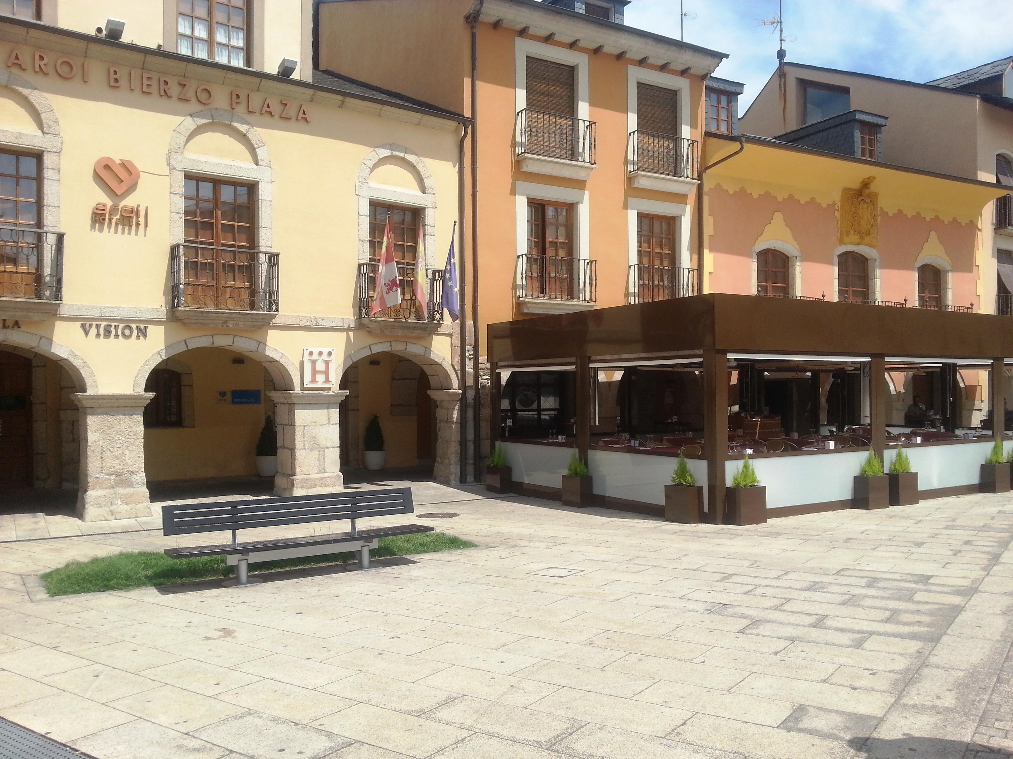 Aroi Bierzo Plaza 3*
