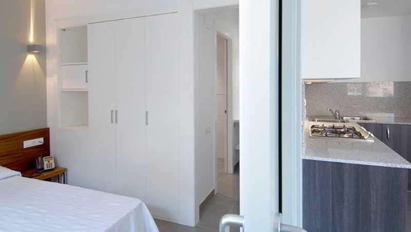 Ona Living Barcelona Aparthotel 4*