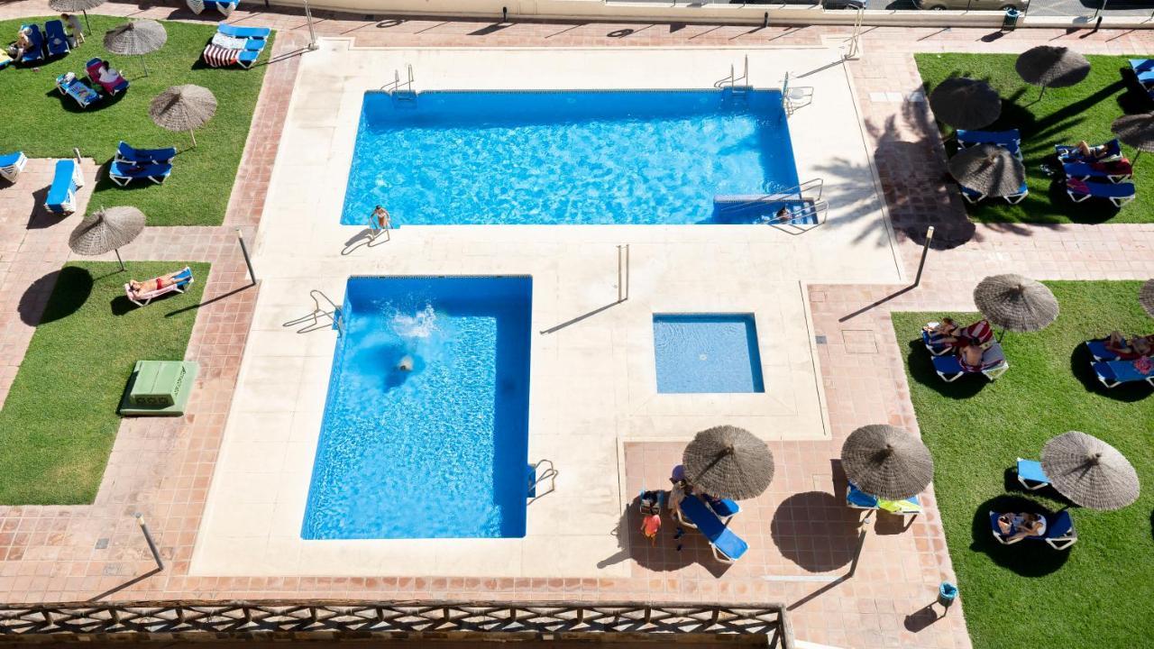 Aloha Apartamentos. Primera Línea De Playa. Vista Al Mar.