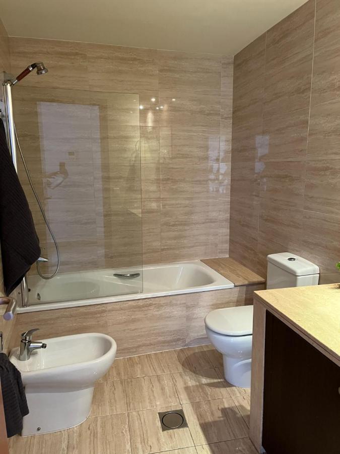 Apartamento Con Piscina Y Jardín *