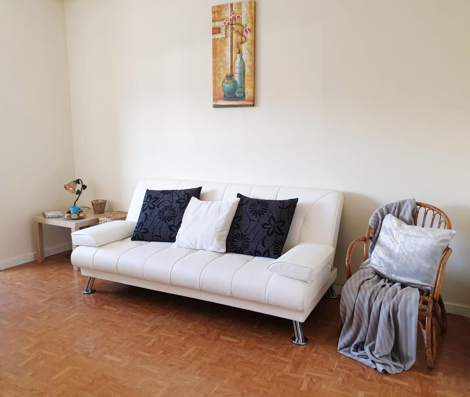Apartment 350mlaurel.calefaccion.parking Publico.centro.wifi
