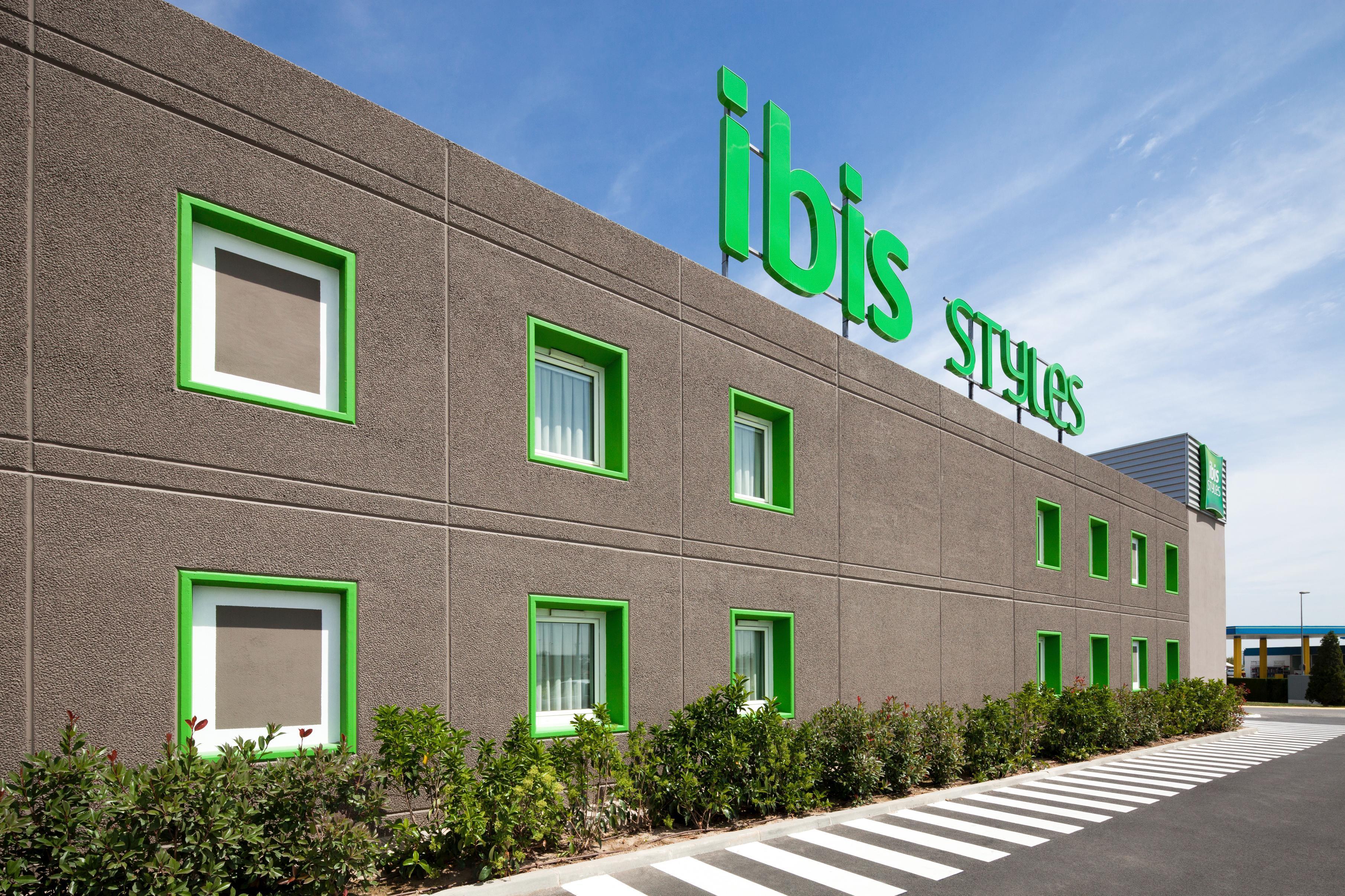 Ibis Styles Torrefarrera 2*