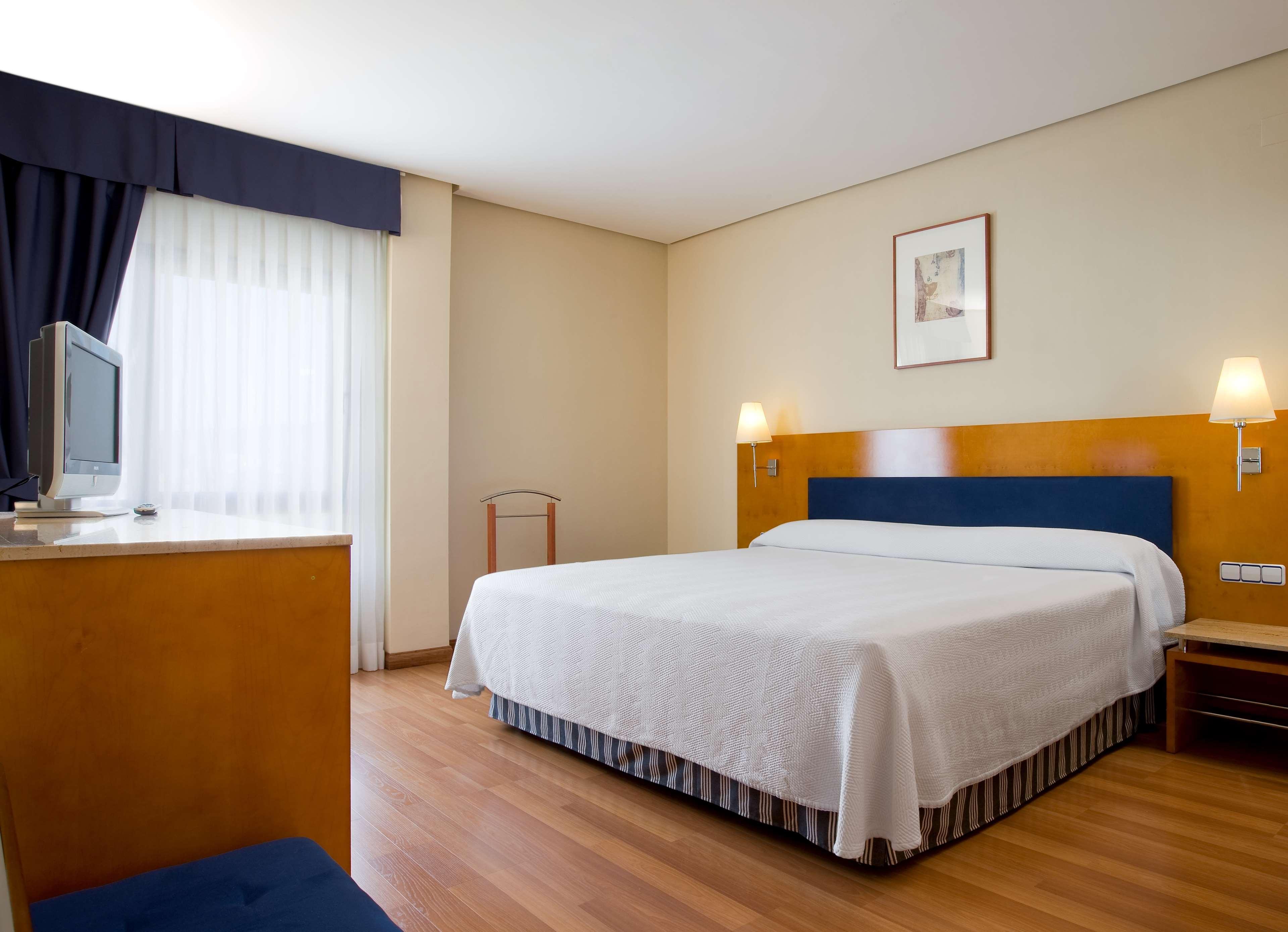 Nh Ciudad De Cuenca 4*