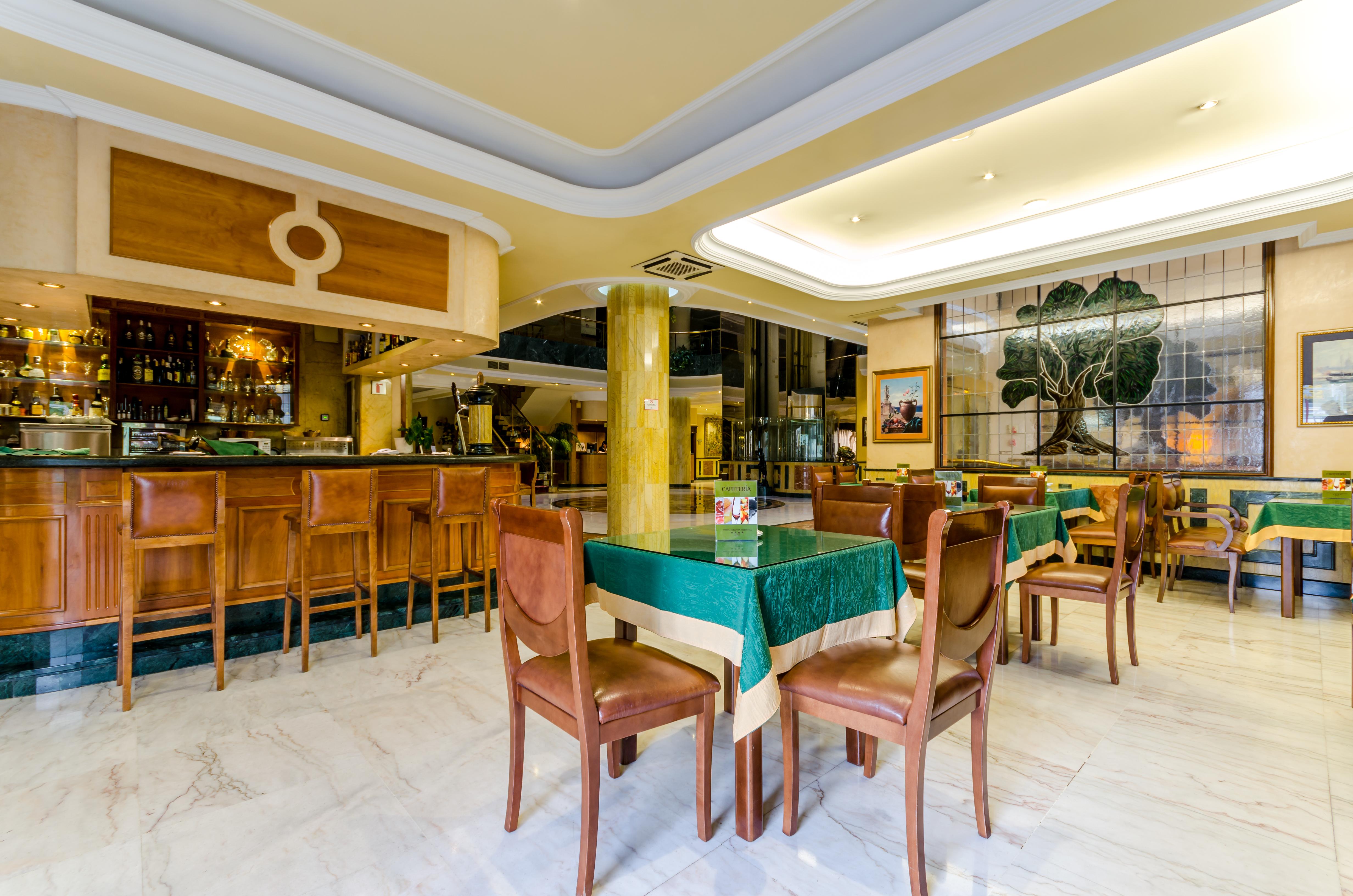 Infanta Cristina Hotel 4*