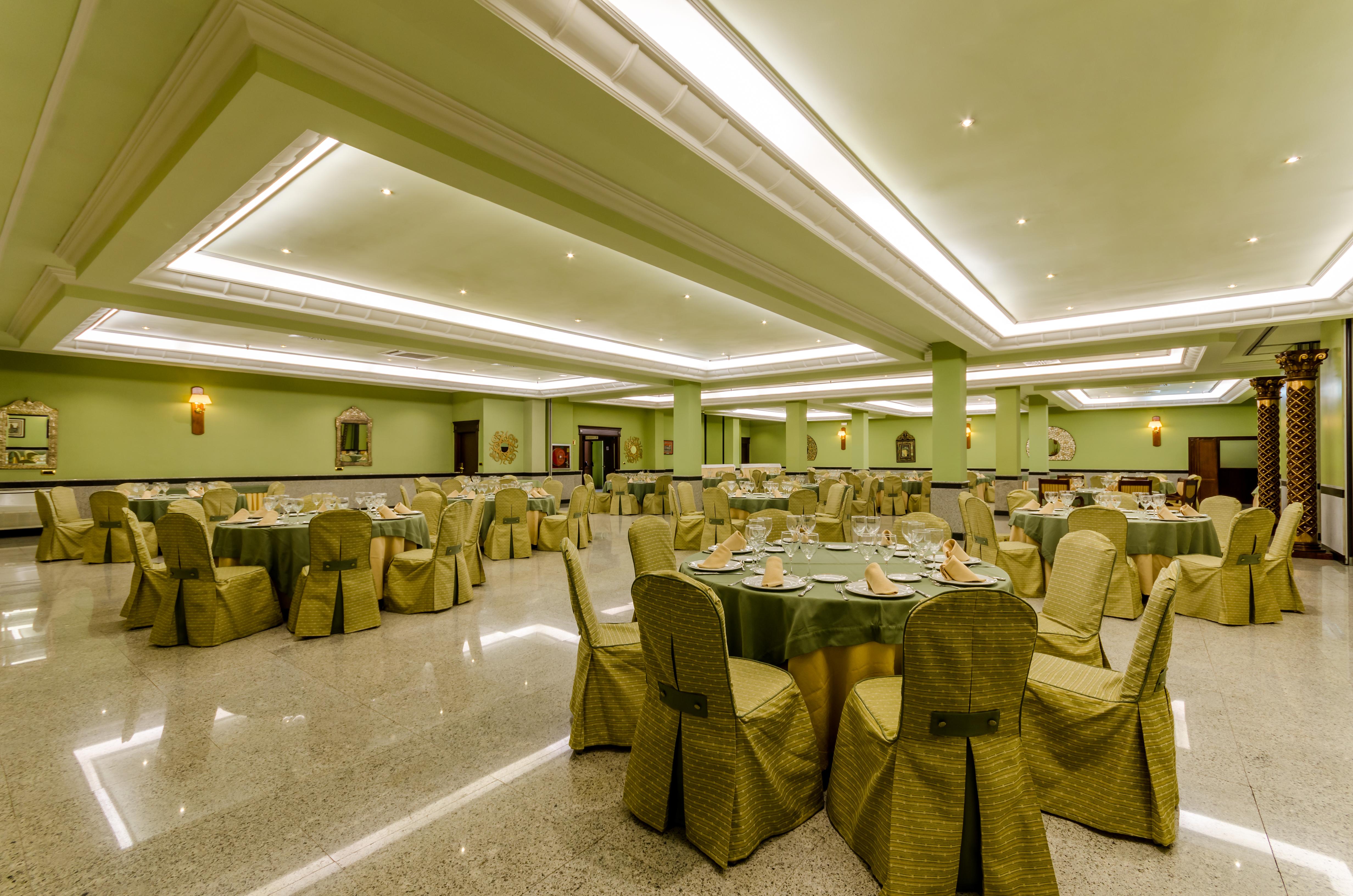 Hotel Infanta Cristina 4*