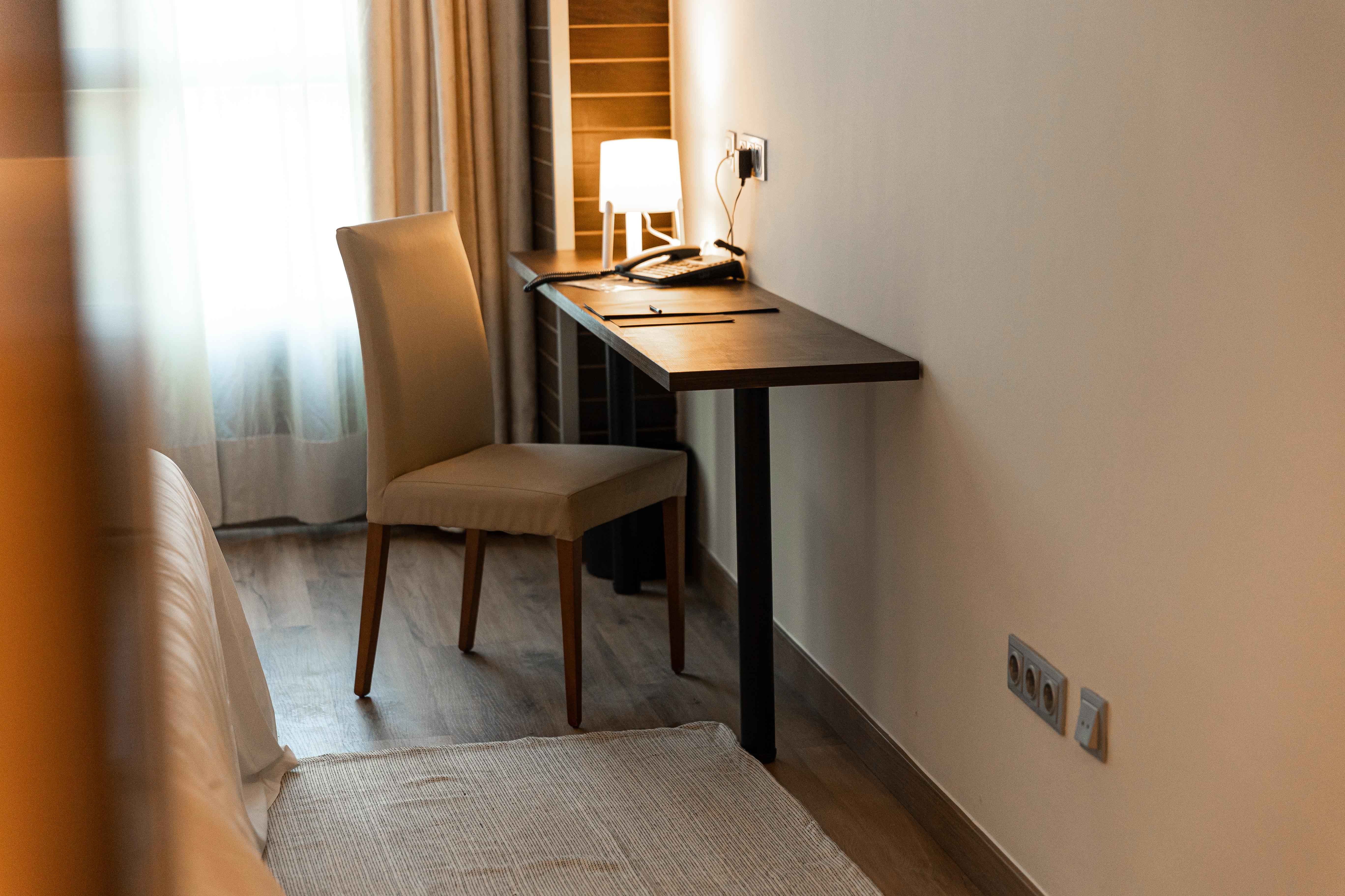 Nastasi & Hotel Lleida