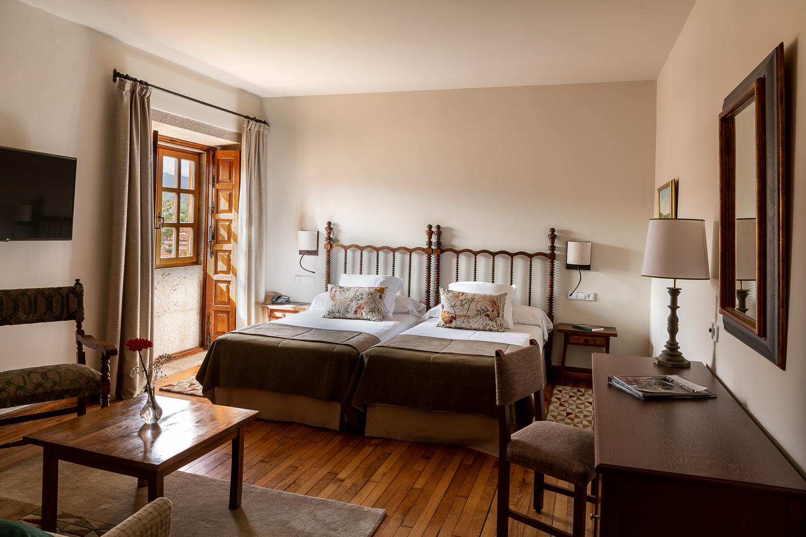 Hotel De 4*