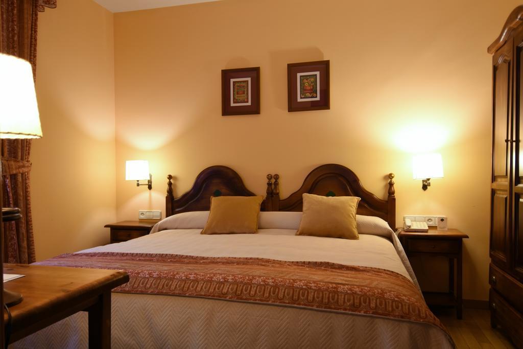 Hotel Eth Pomer