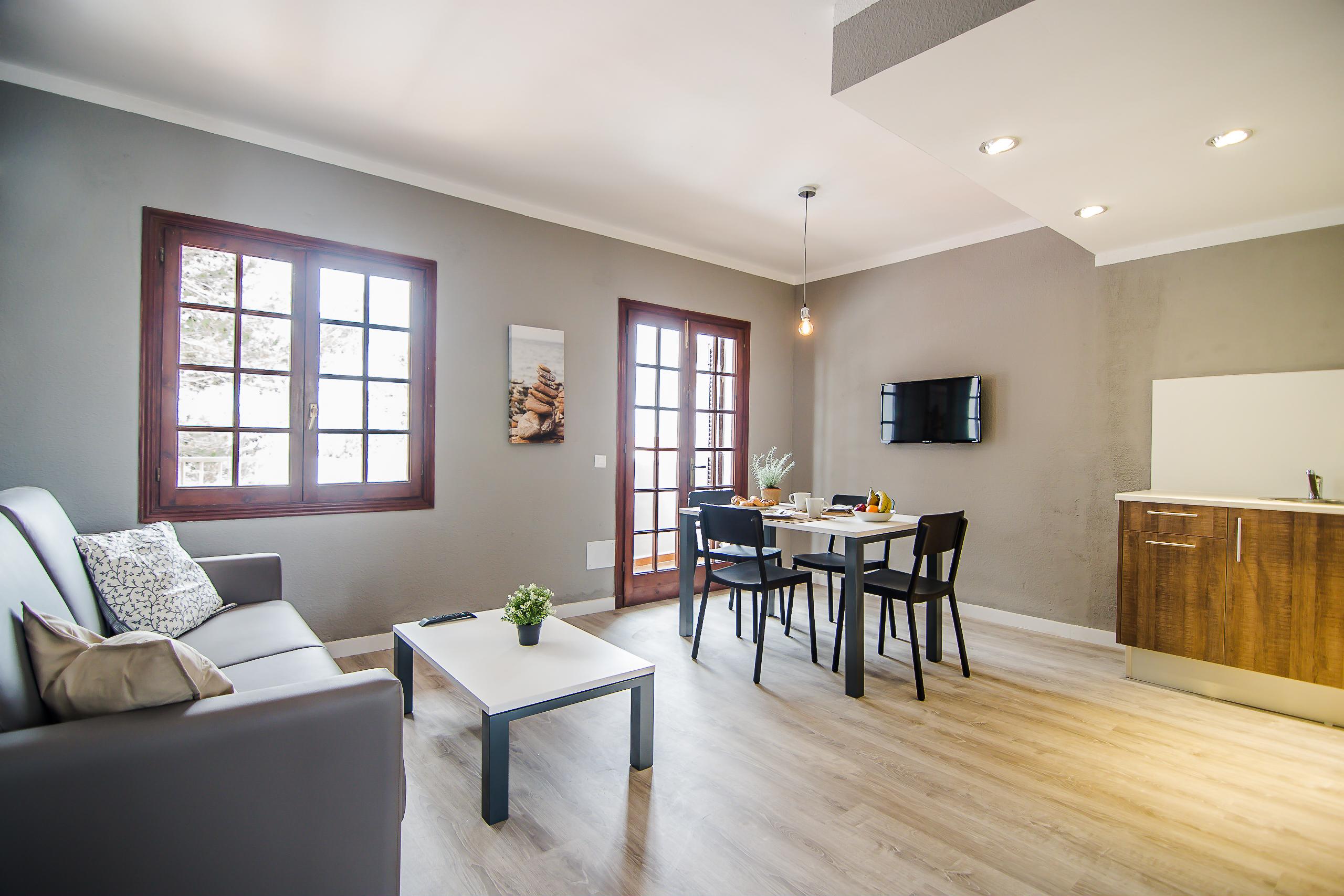Apartahotel Nelva 3*