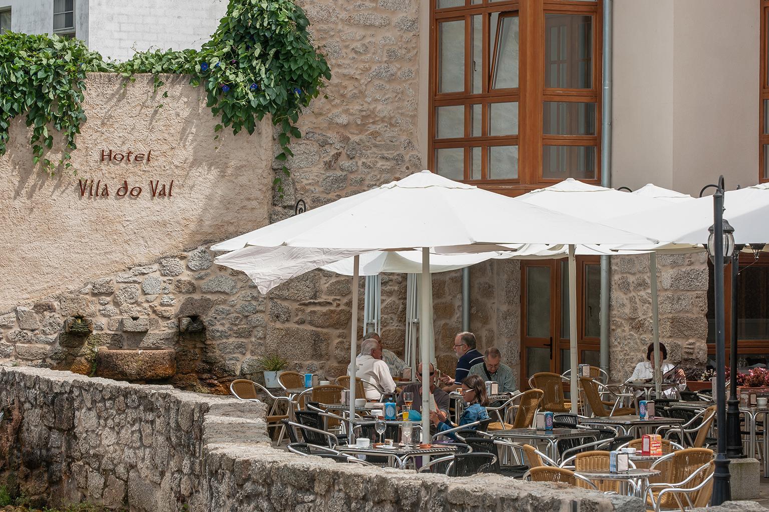 Do Val Hotel