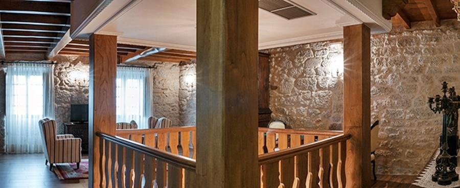 Do Val Hotel