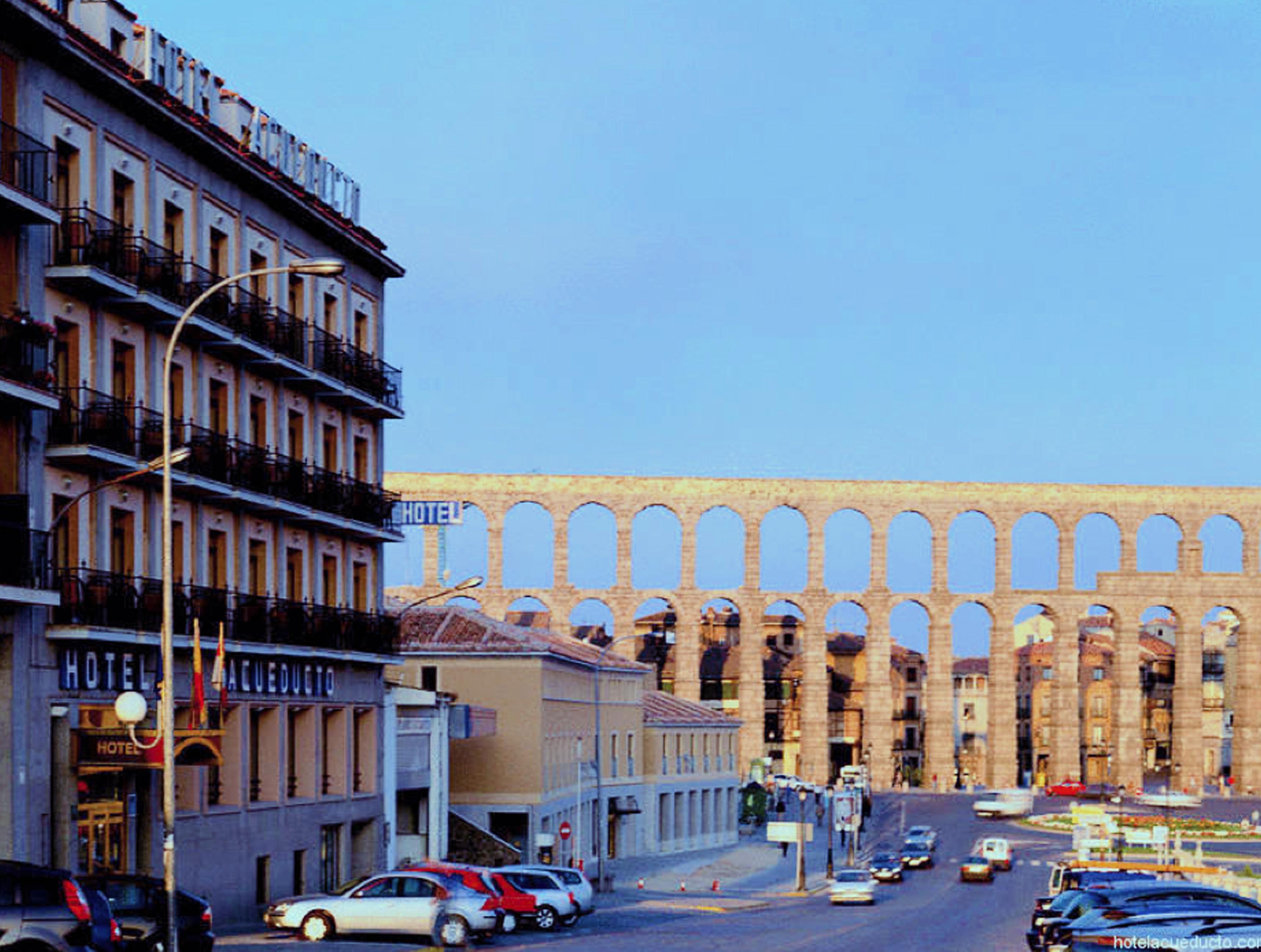 Ele Acueducto Hotel