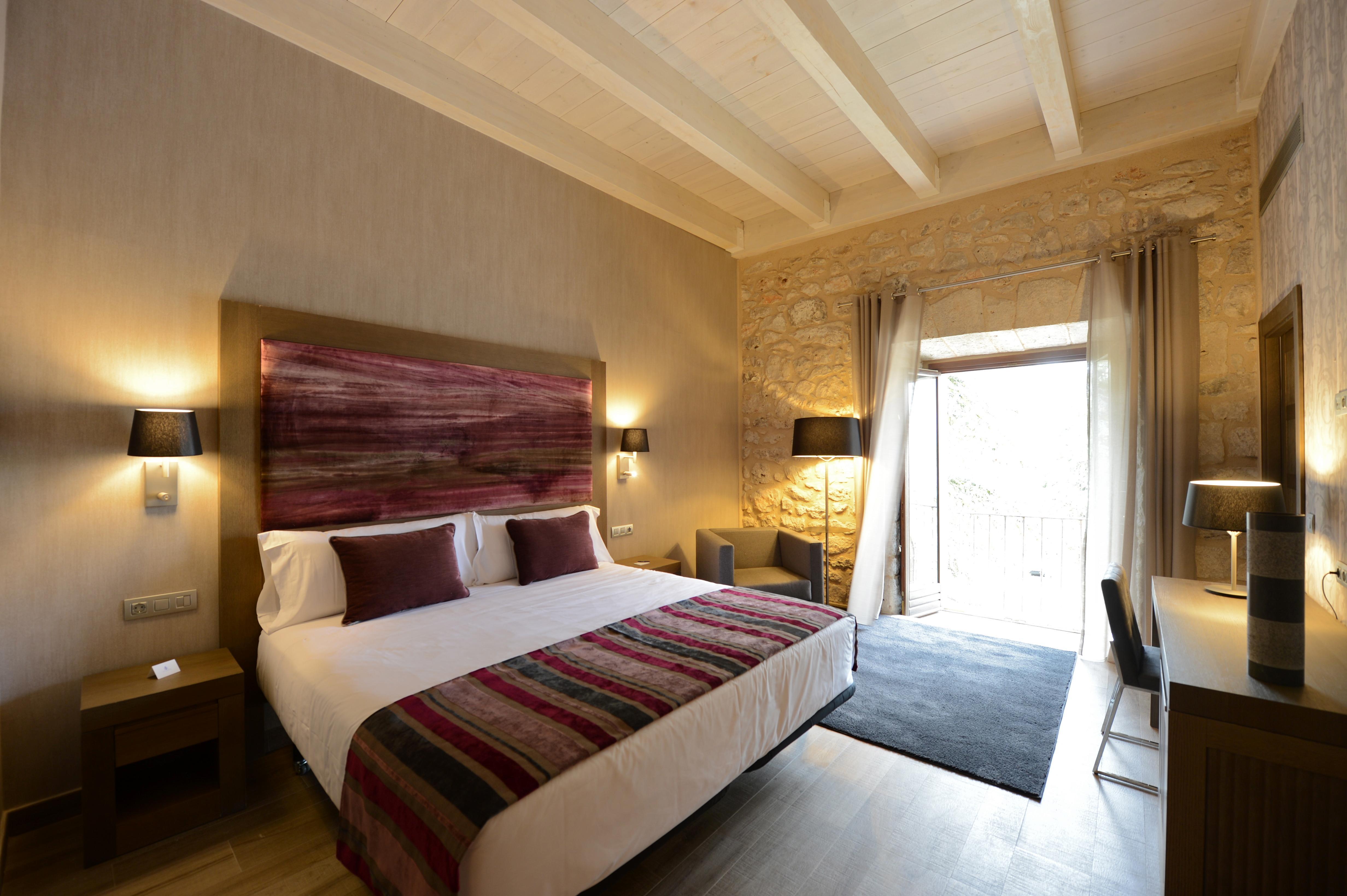 Hotel Castilla Termal Monasterio De Valbuena 5*