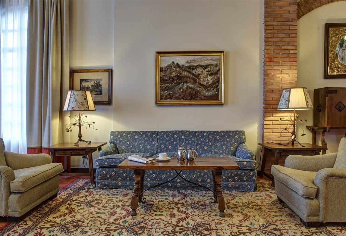 Hotel De Calahorra