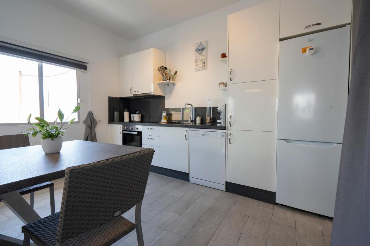 Spacious House With Huge Terrace Facing The Sea Сasa de vacaciones Bocacangrejo