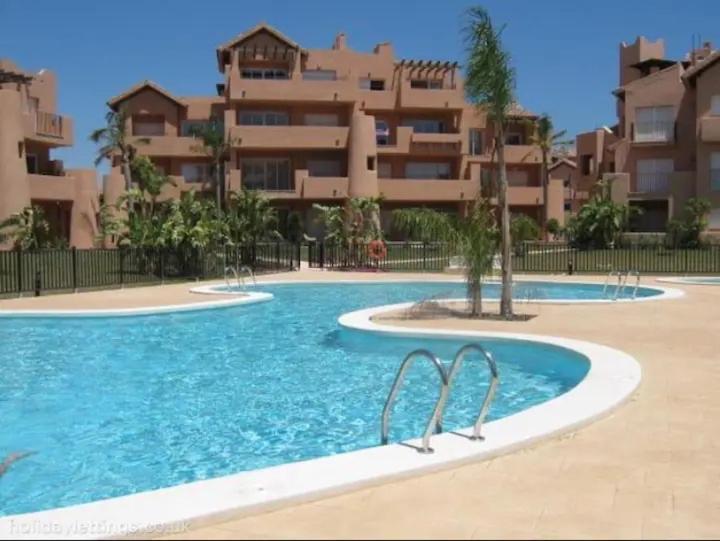 Luxury 2 Bedroom 2 Bathroom South Facing Second Floor