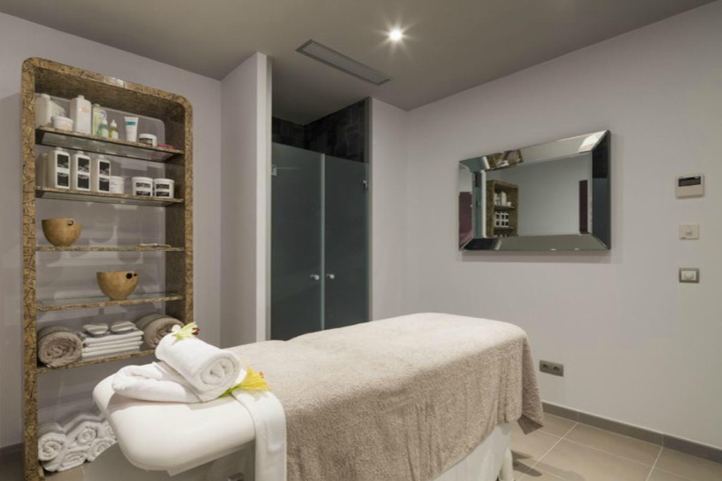 Apartahotel Axel Ibiza - Adults Only San Antonio Abad