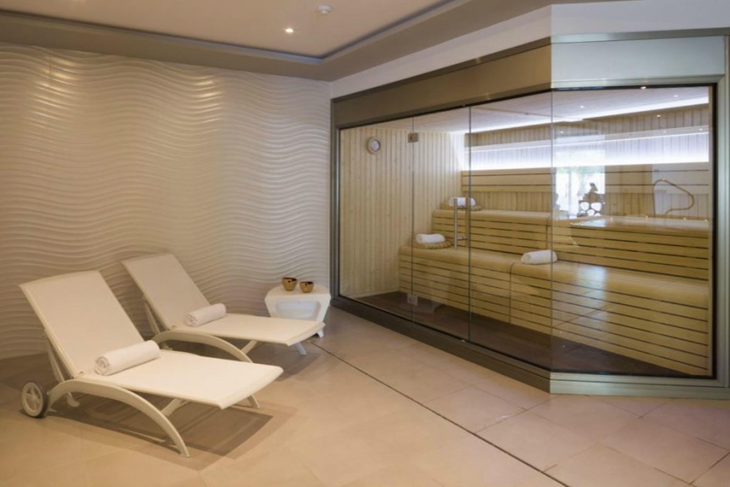 Apartahotel Axel Ibiza - Adults Only 4*