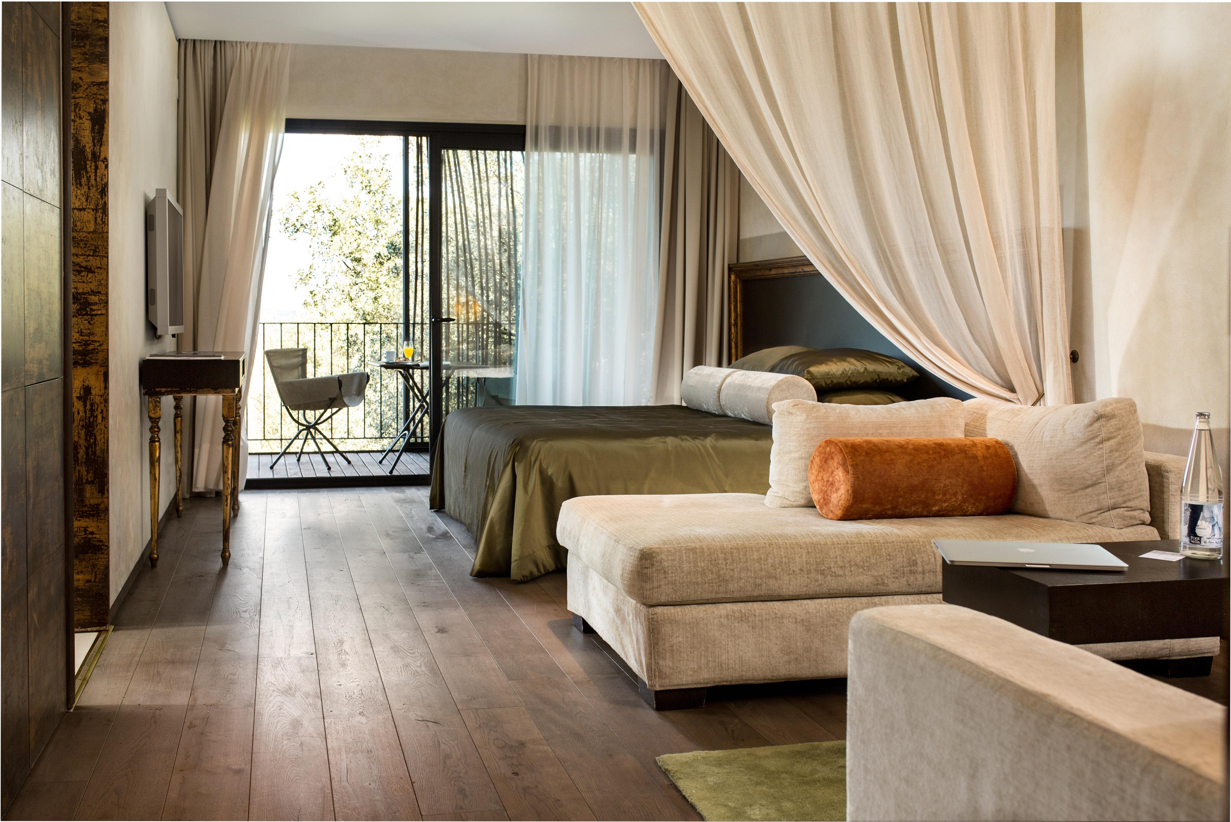 Castell D'emporda Hotel 4*