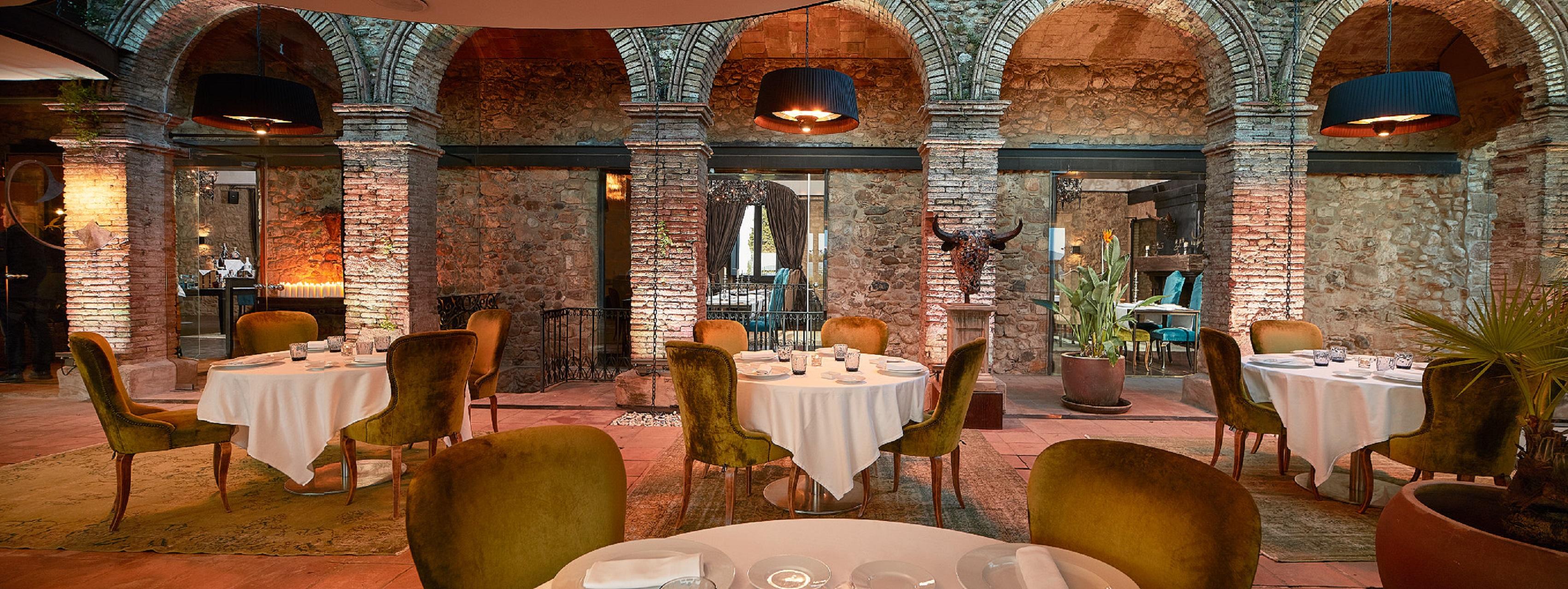 Castell D'emporda Hotel 4*