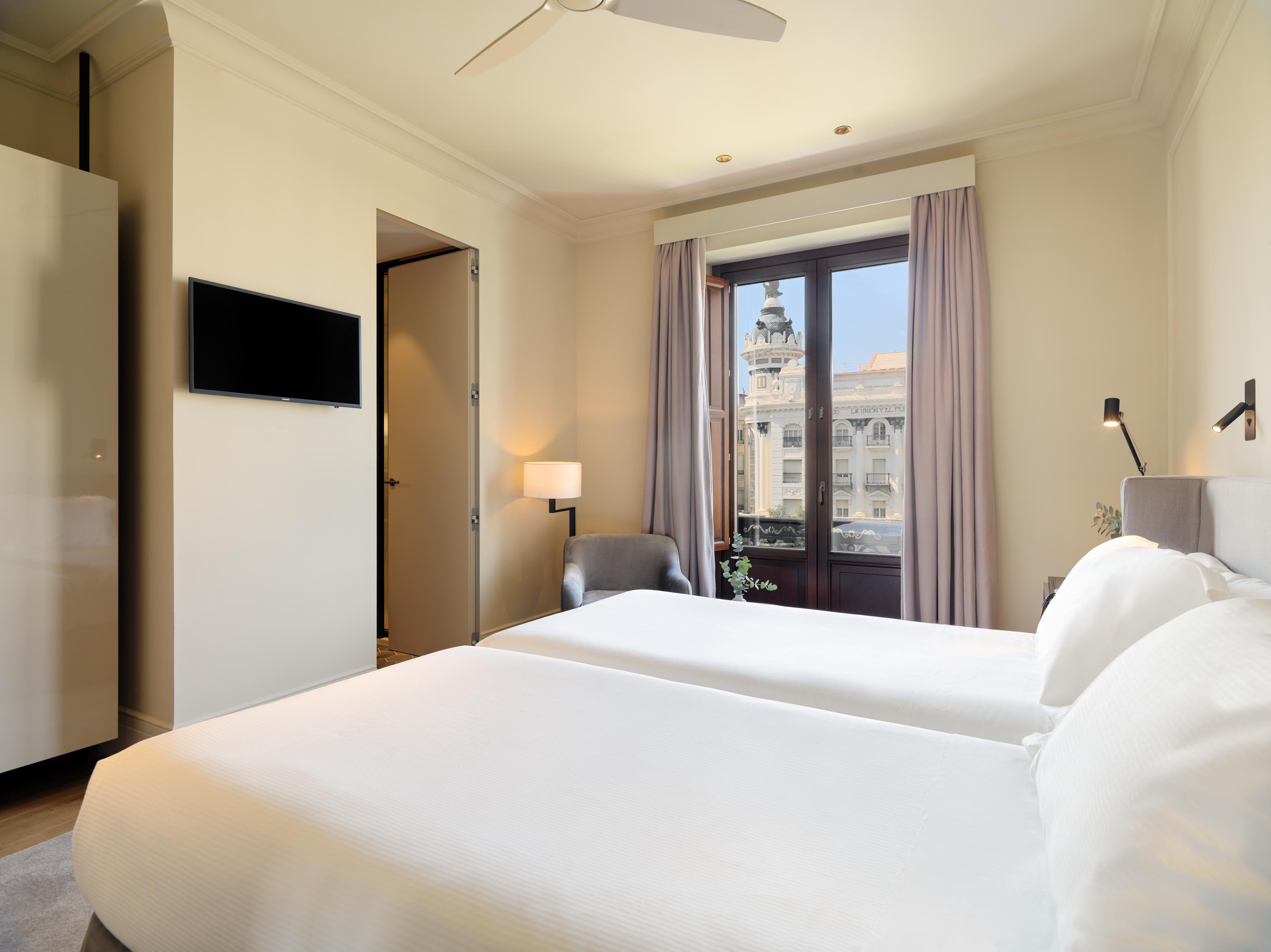 H10 Palacio Colomera 4*