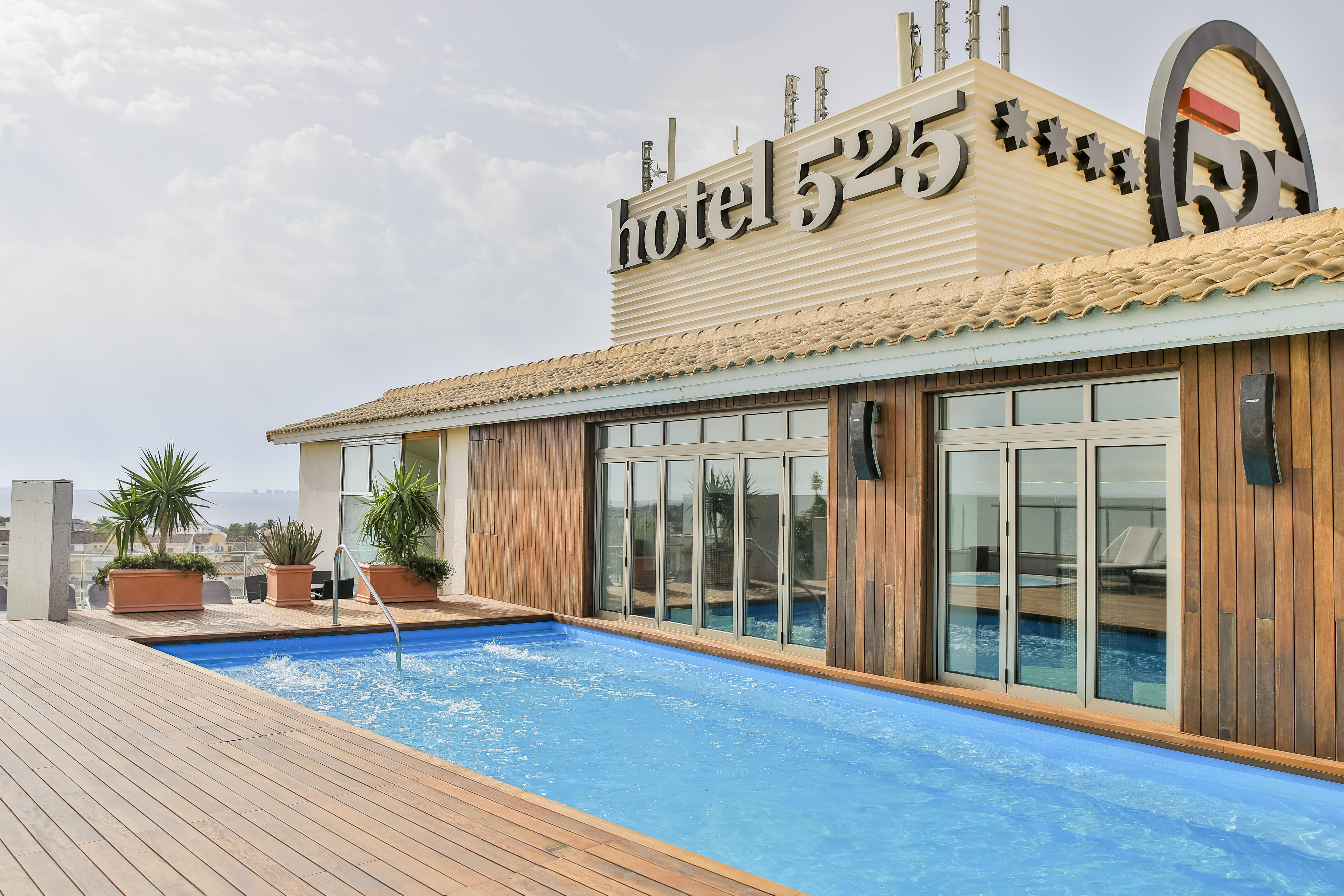 Hotel 525 3*