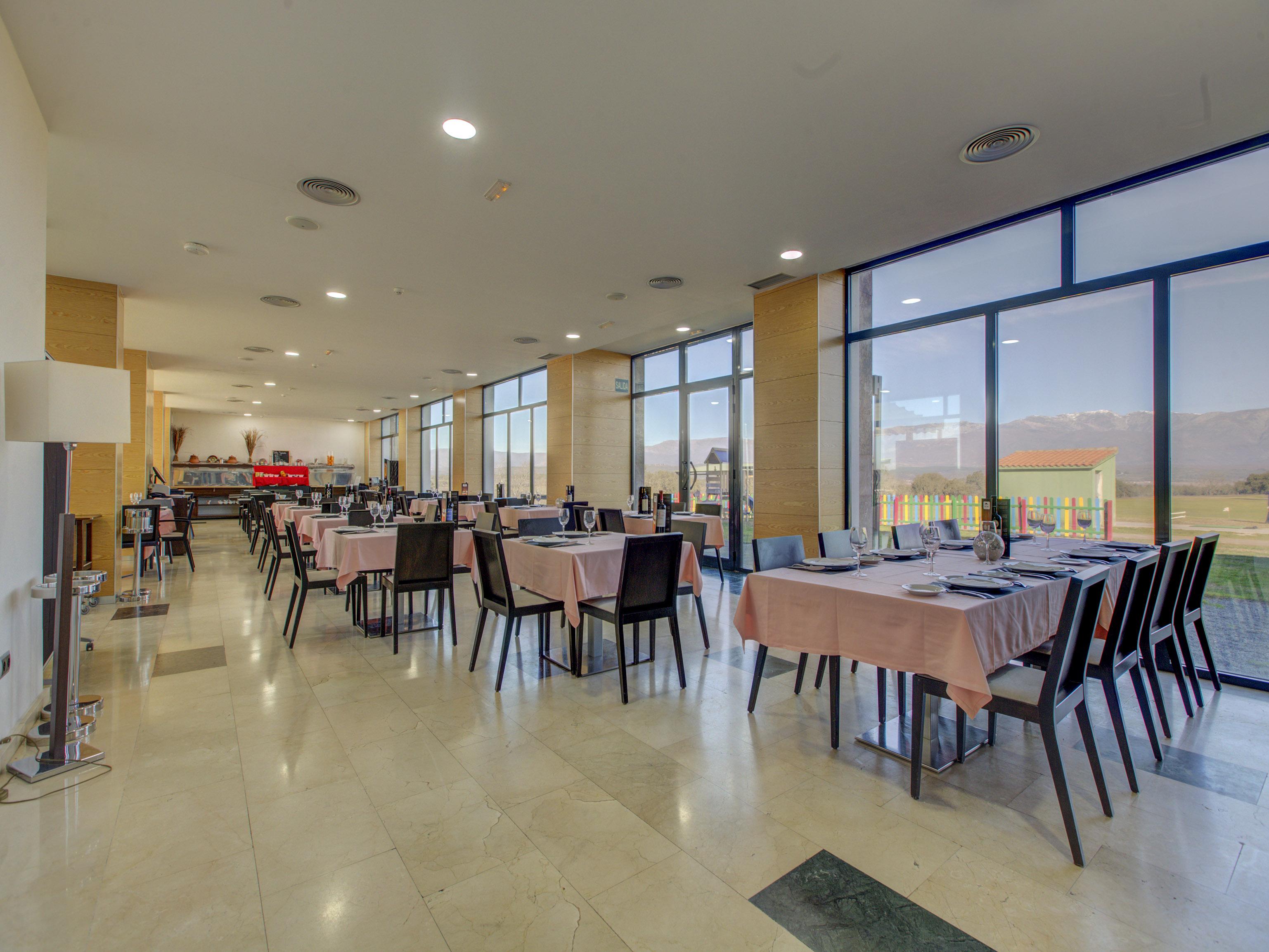 Hospedium Valles De Gredos Golf Hotel