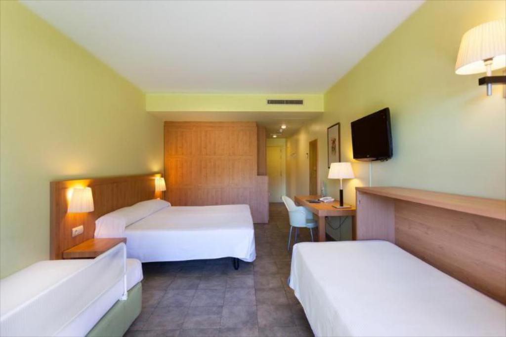 Hotel Vilar Rural De Sant Hilari By Serhs 4*