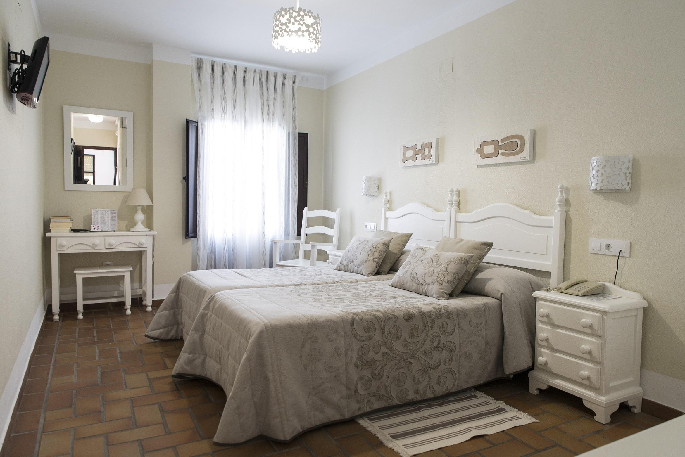 Zuhayra Hotel 2*