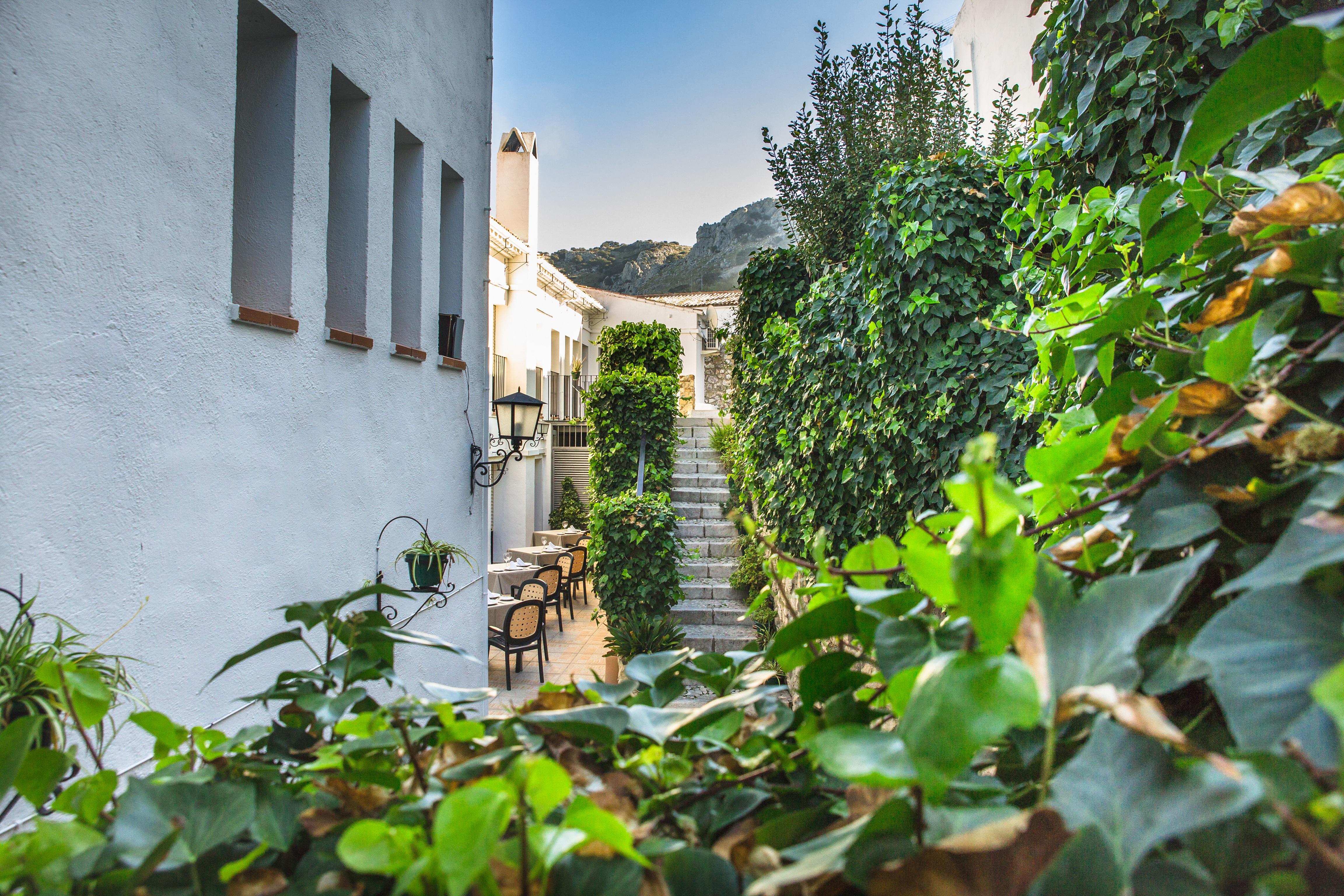 Zuhayra Hotel